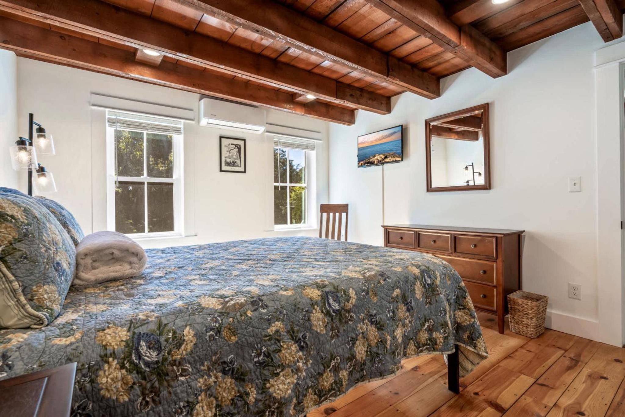 Pepperrell Place - Home for 6