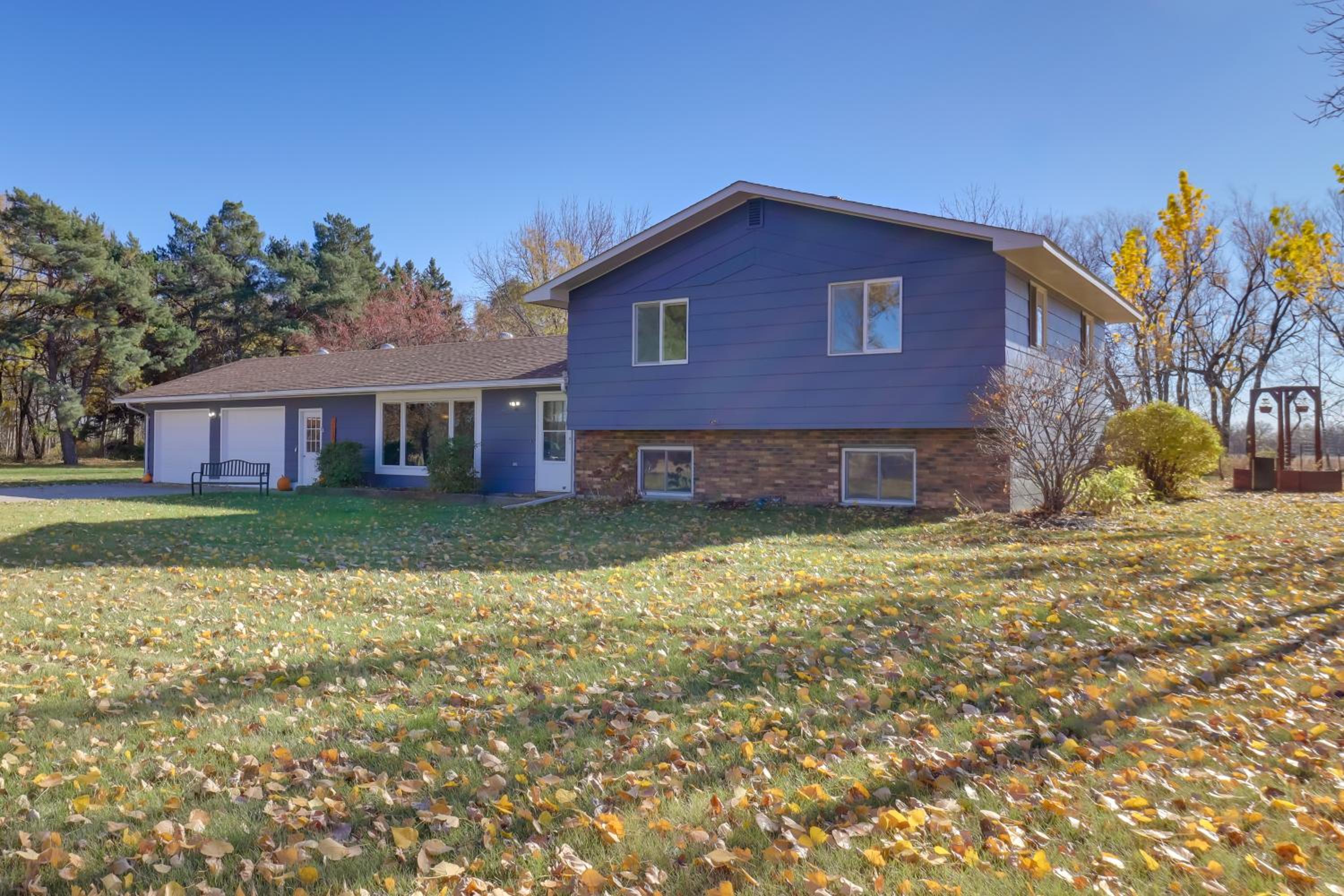 11 Mi to Maple Lake Family-Friendly Fertile Home