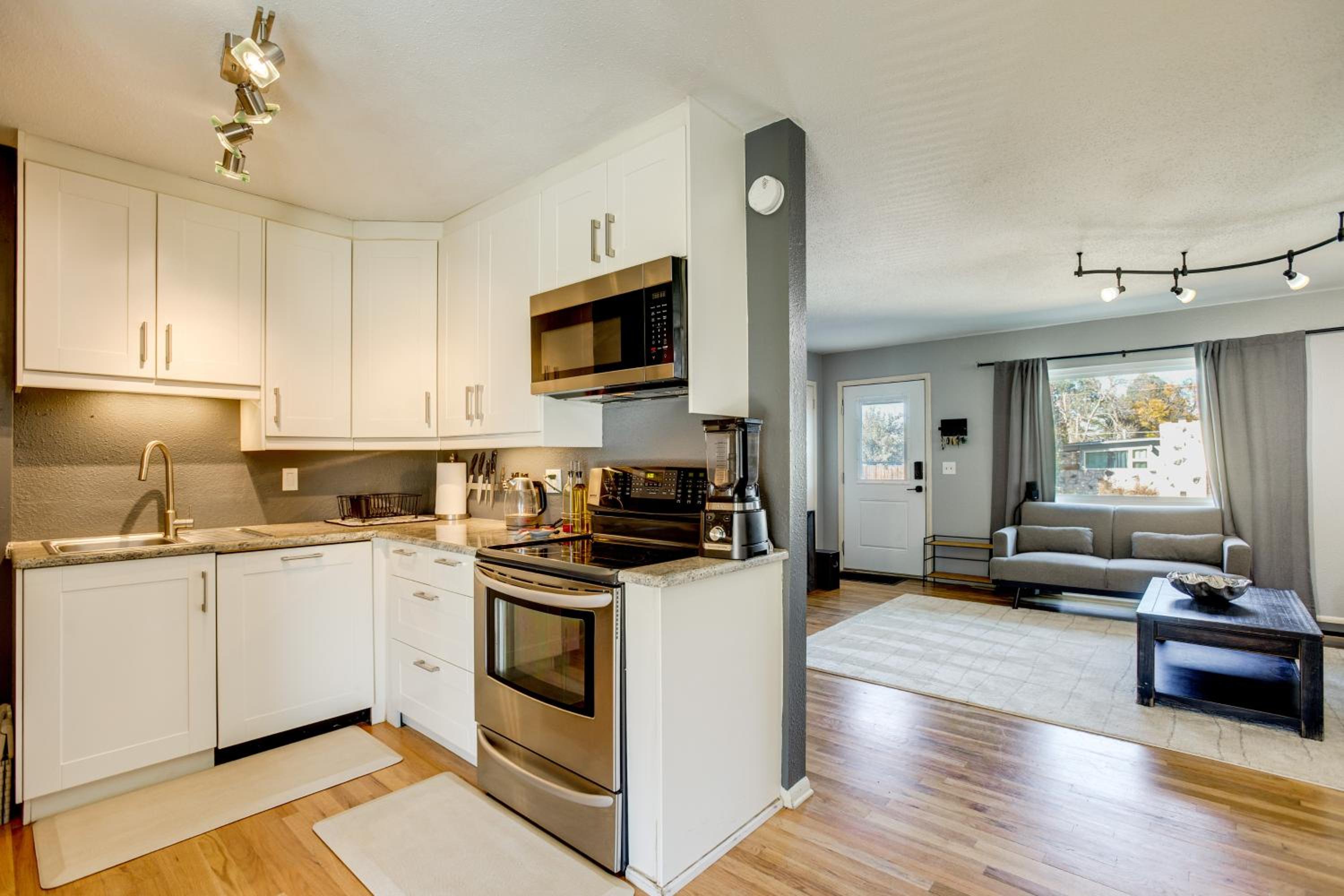 Furnished Patio! Suburban Gem 11 Mi to Dtwn Denver