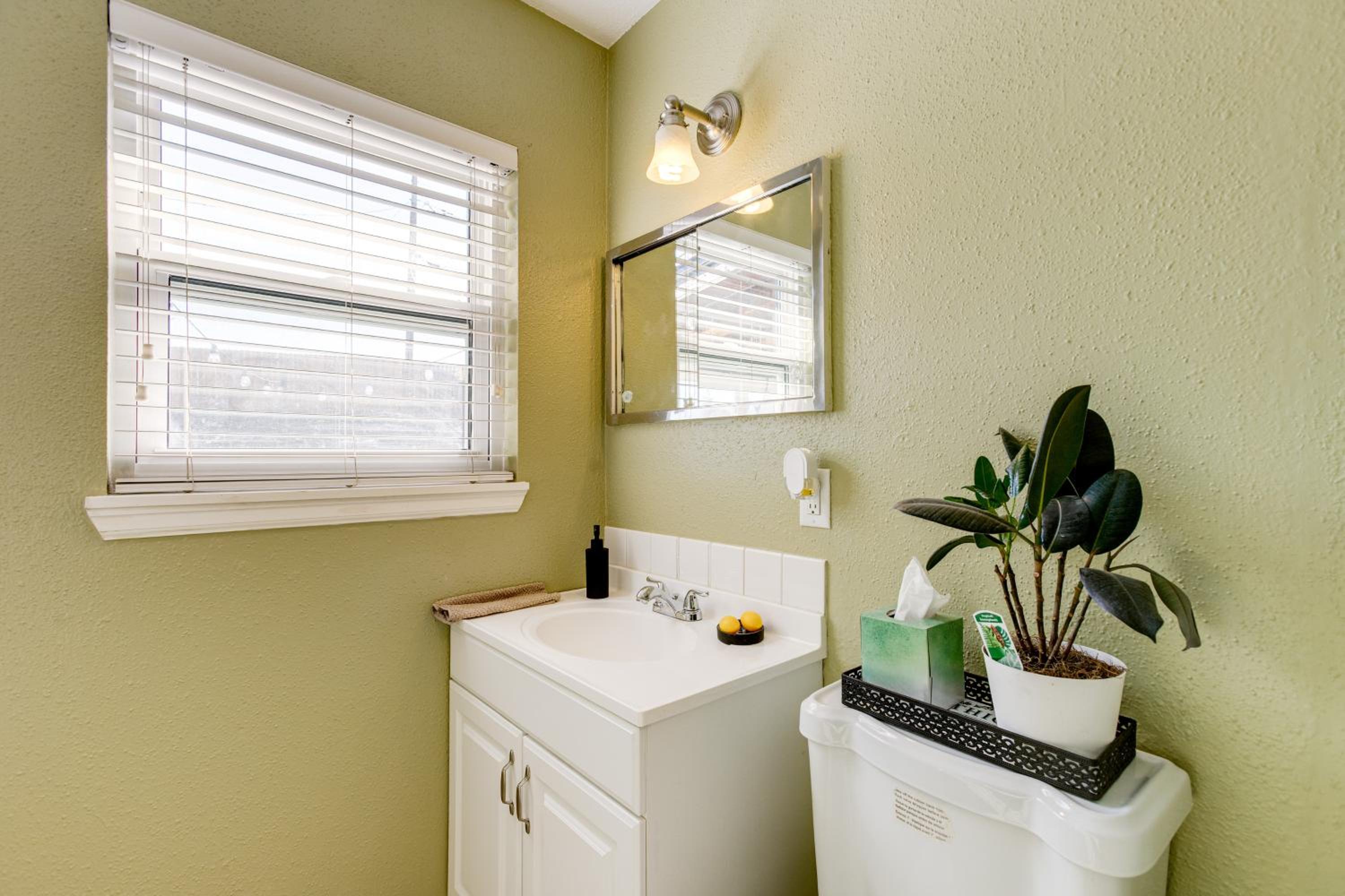 Furnished Patio! Suburban Gem 11 Mi to Dtwn Denver