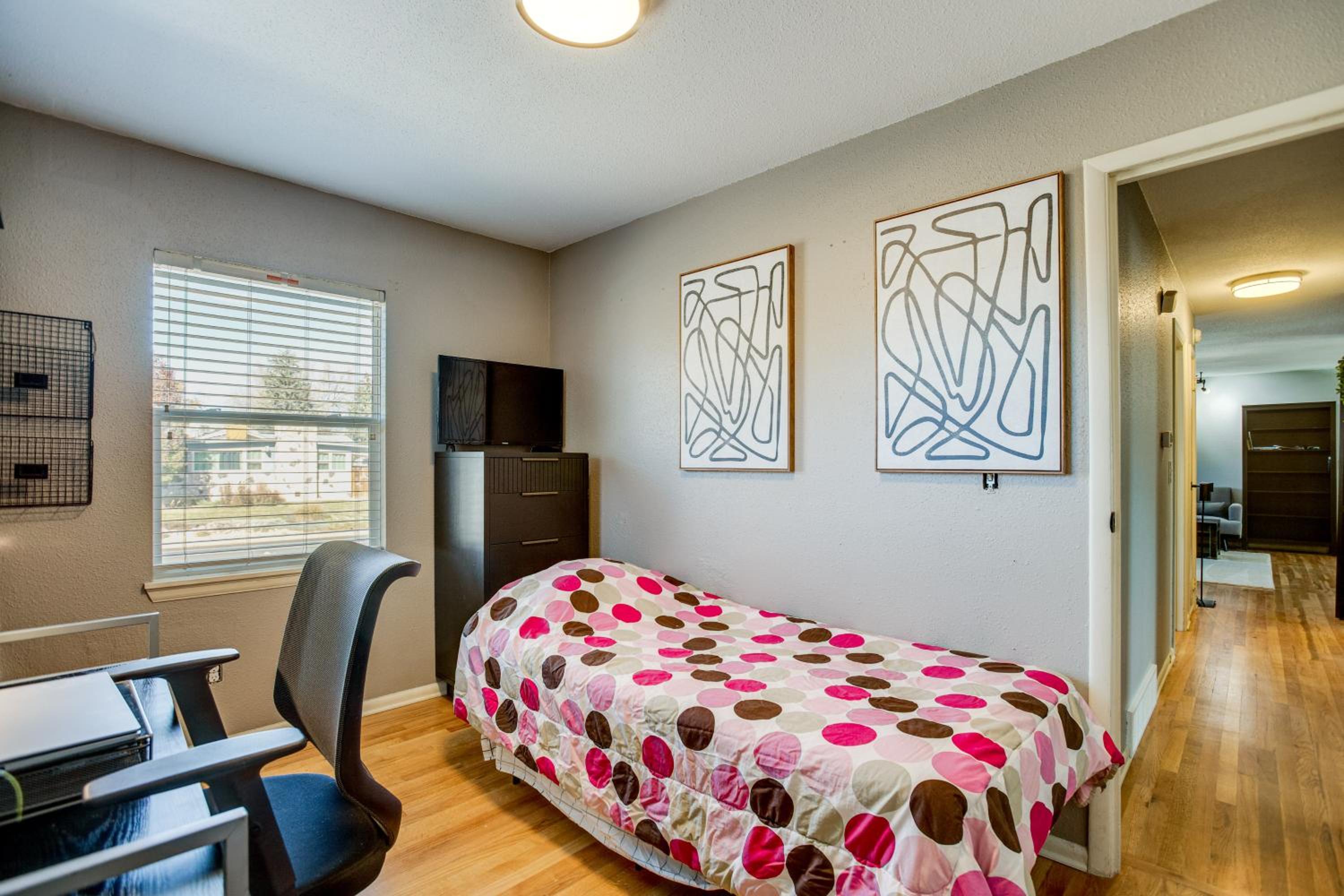 Furnished Patio! Suburban Gem 11 Mi to Dtwn Denver