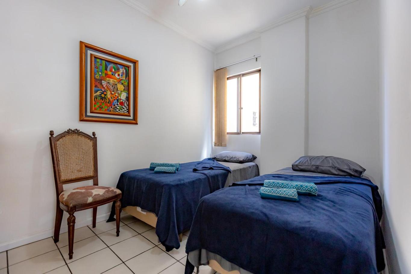 Apartamento com Varanda, Churrasqueira e Vista Mar