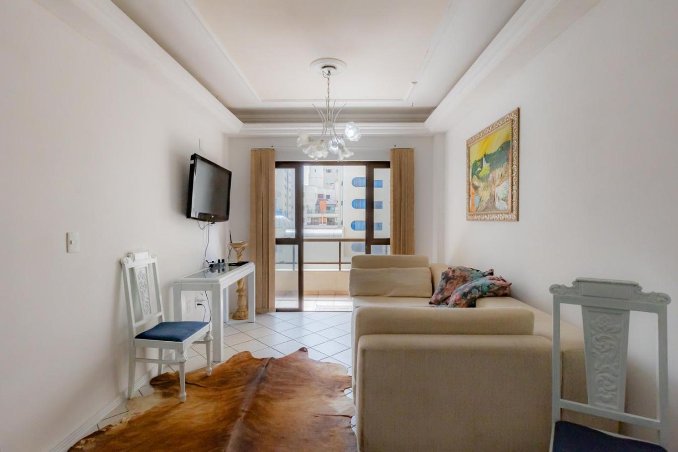 Apartamento com Varanda, Churrasqueira e Vista Mar