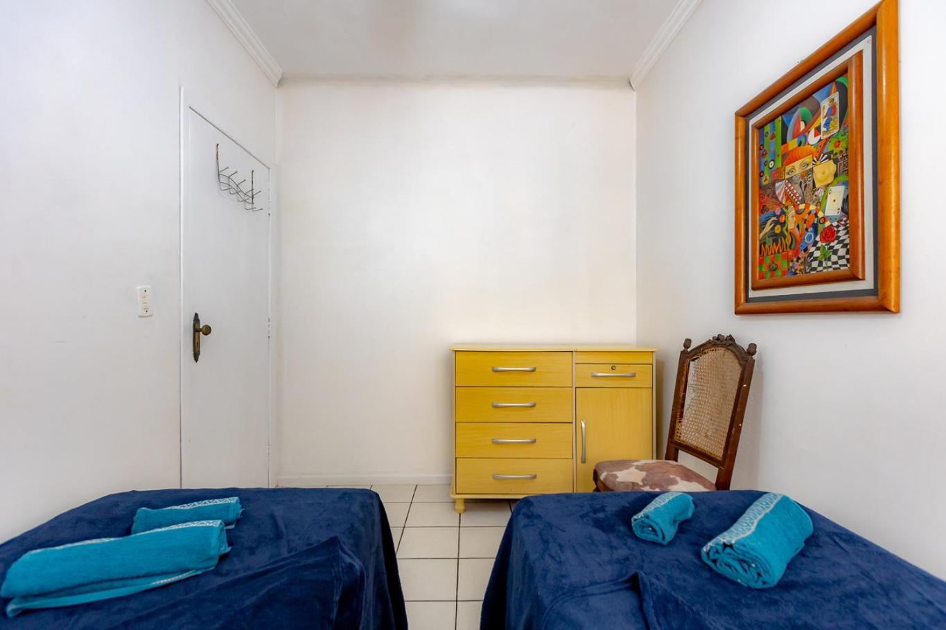 Apartamento com Varanda, Churrasqueira e Vista Mar