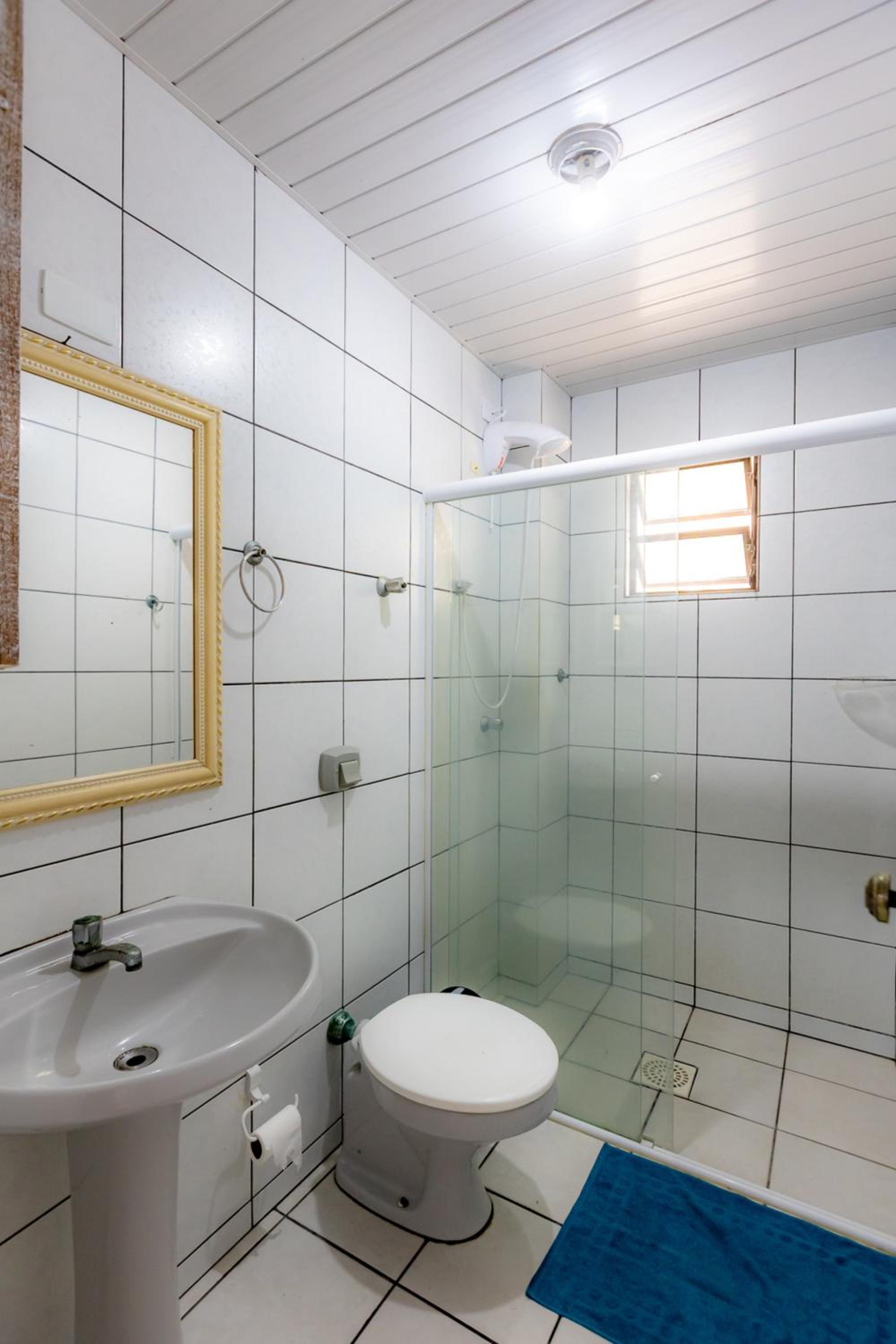 Apartamento com Varanda, Churrasqueira e Vista Mar