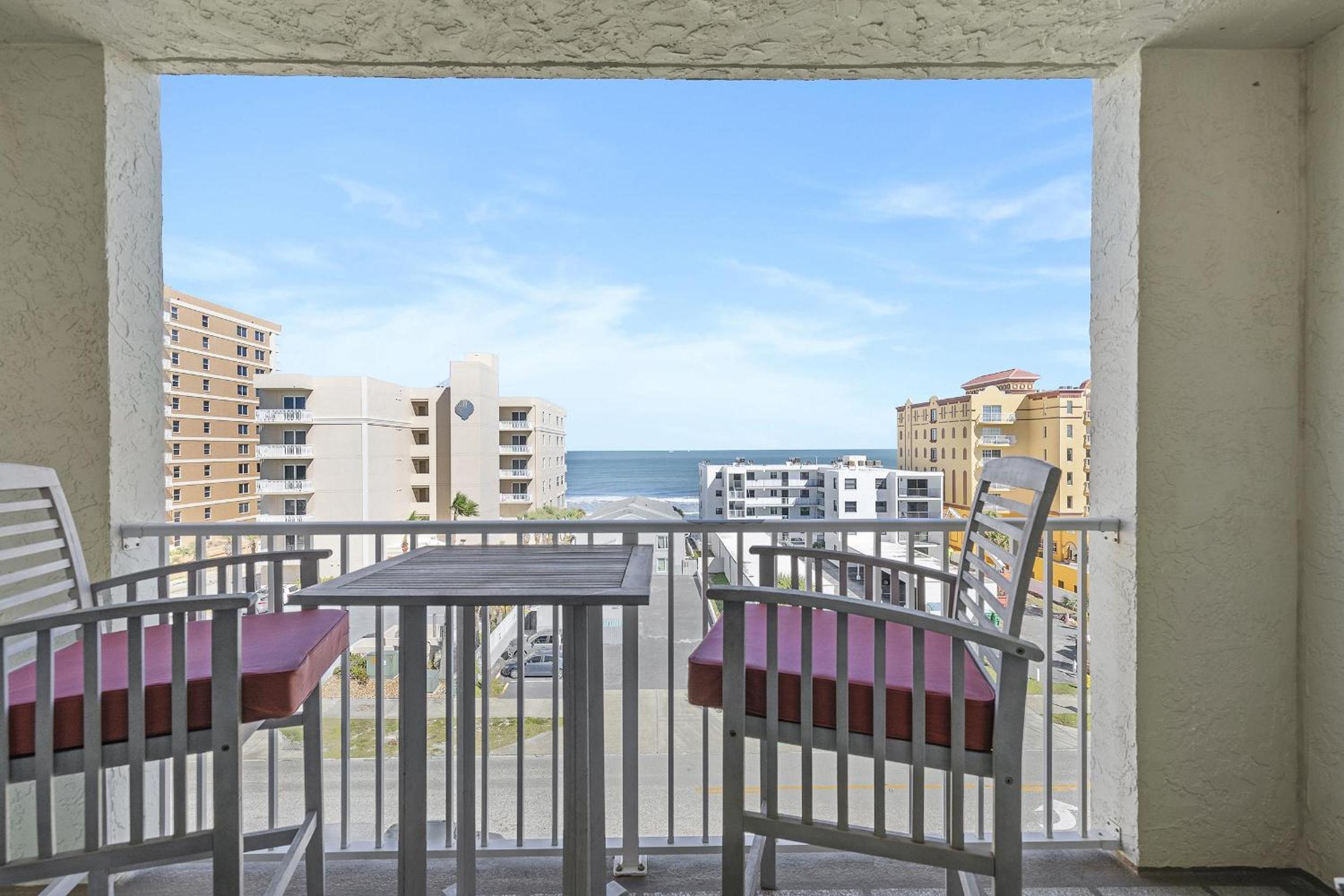 Ocean Terrace Club 604