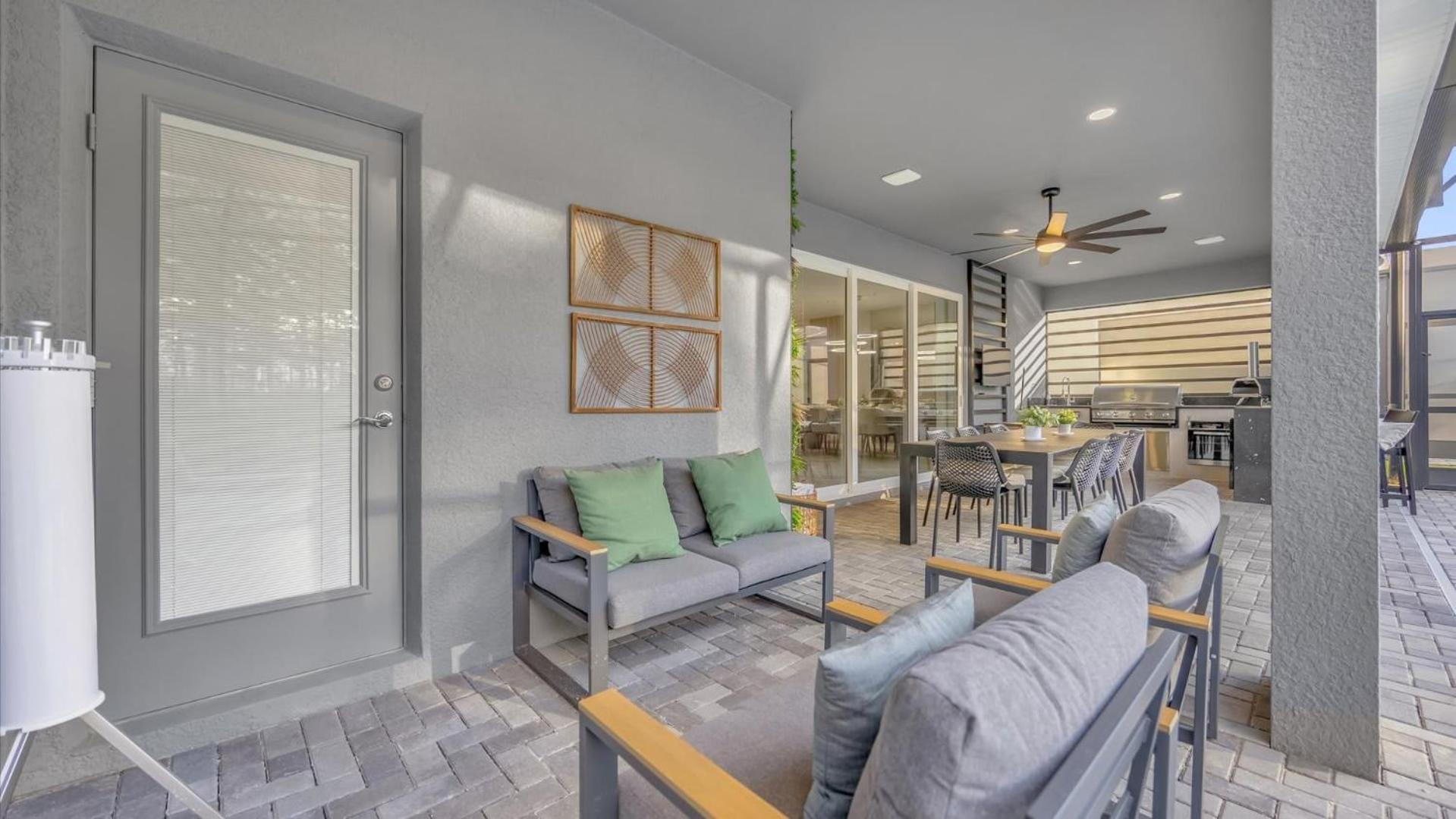 Stunning Resort Villa w Pool Cinema & Games Room