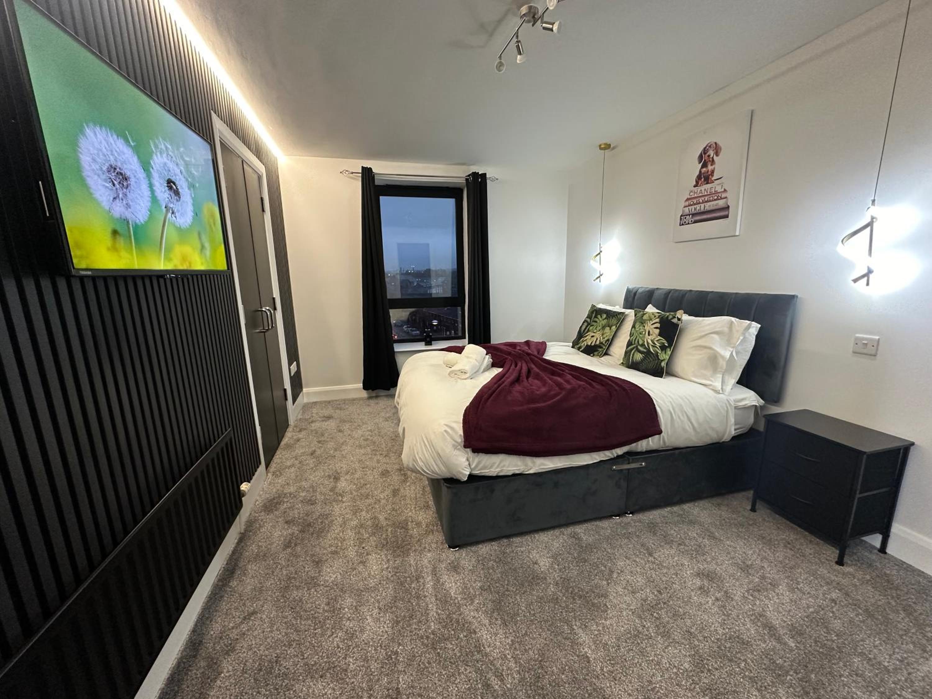 Lux 2bed apartment city center Free parking