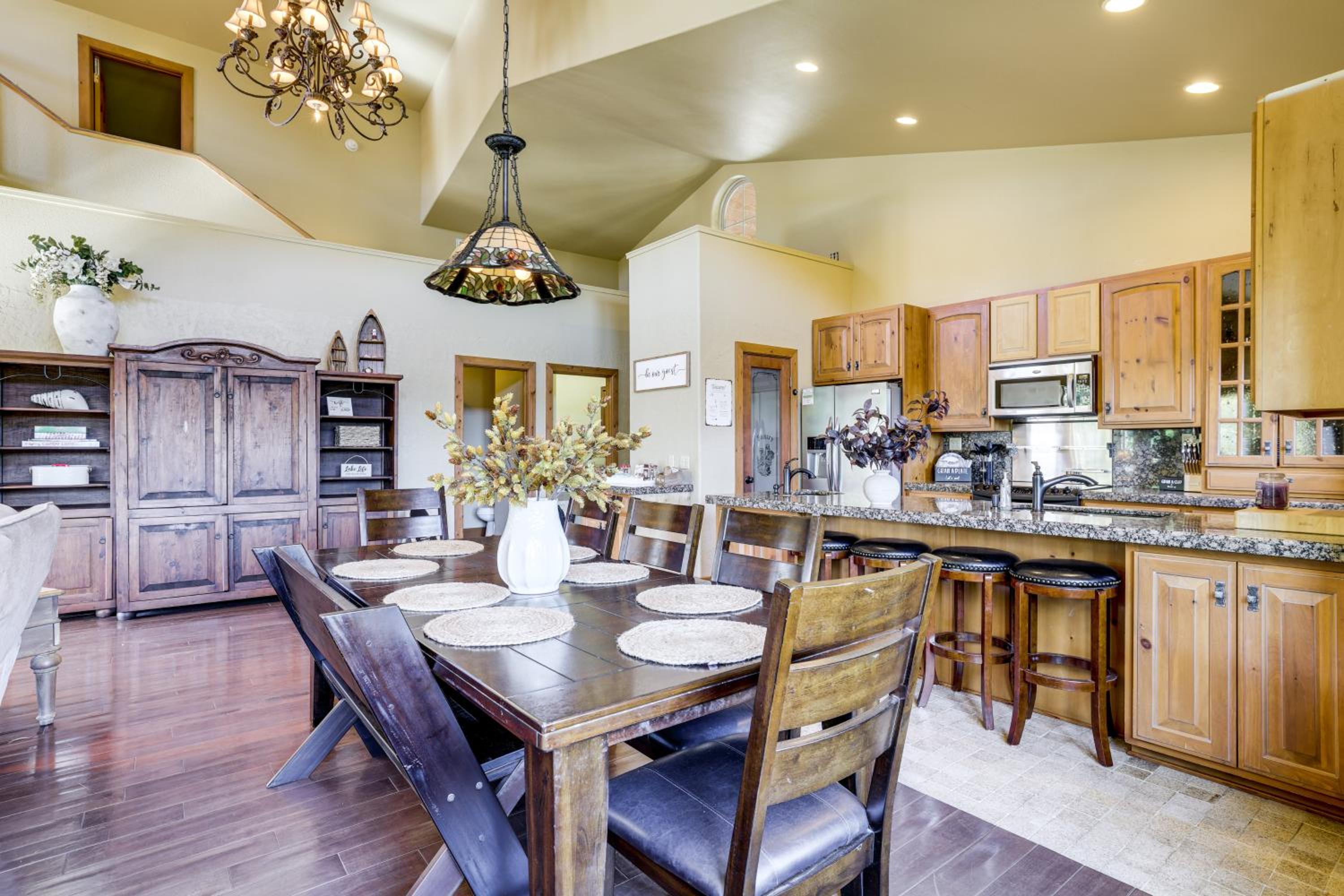 Grand Lake Waterfront Getaway with Boat Slip!