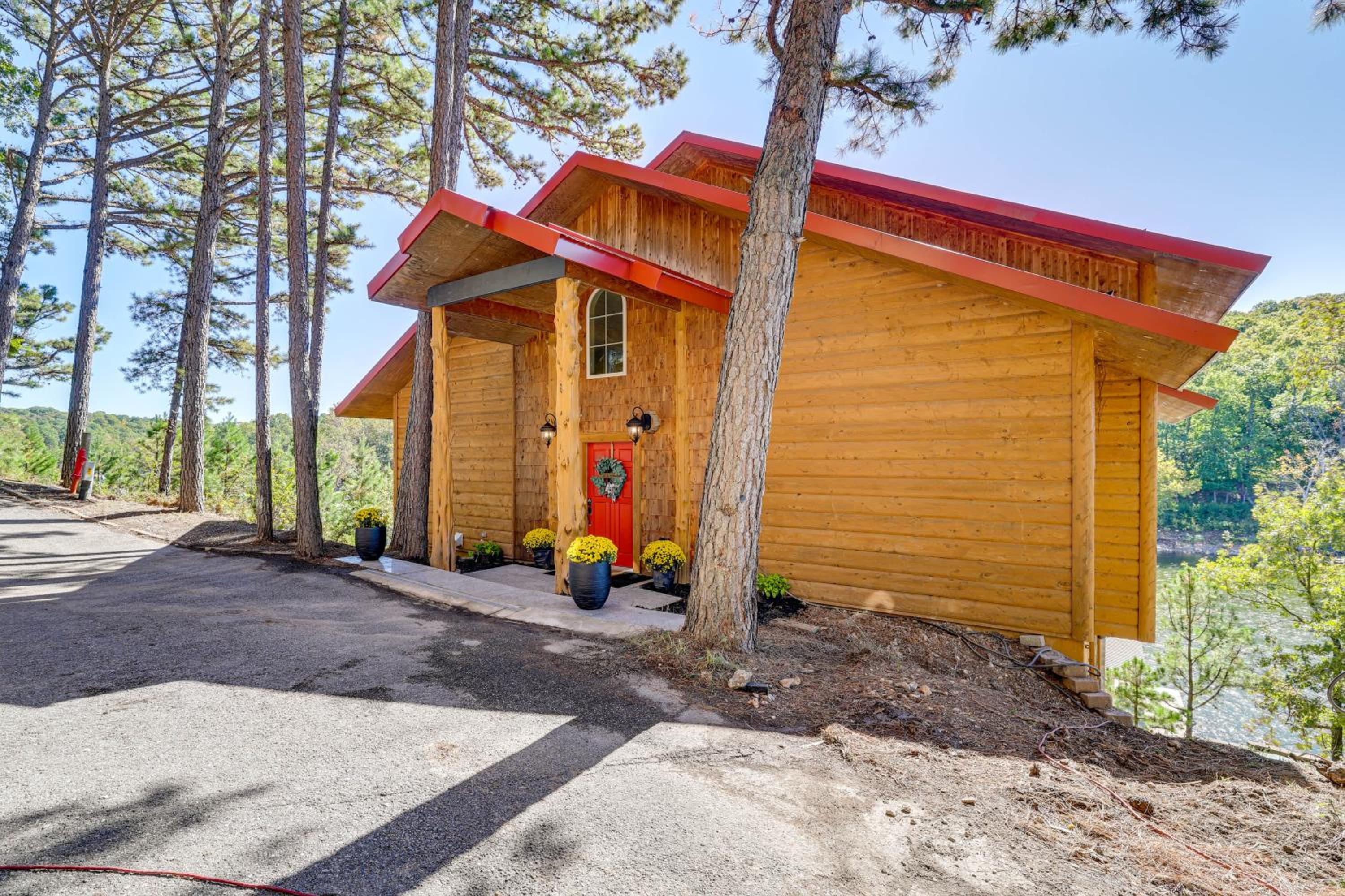 Grand Lake Waterfront Getaway with Boat Slip!