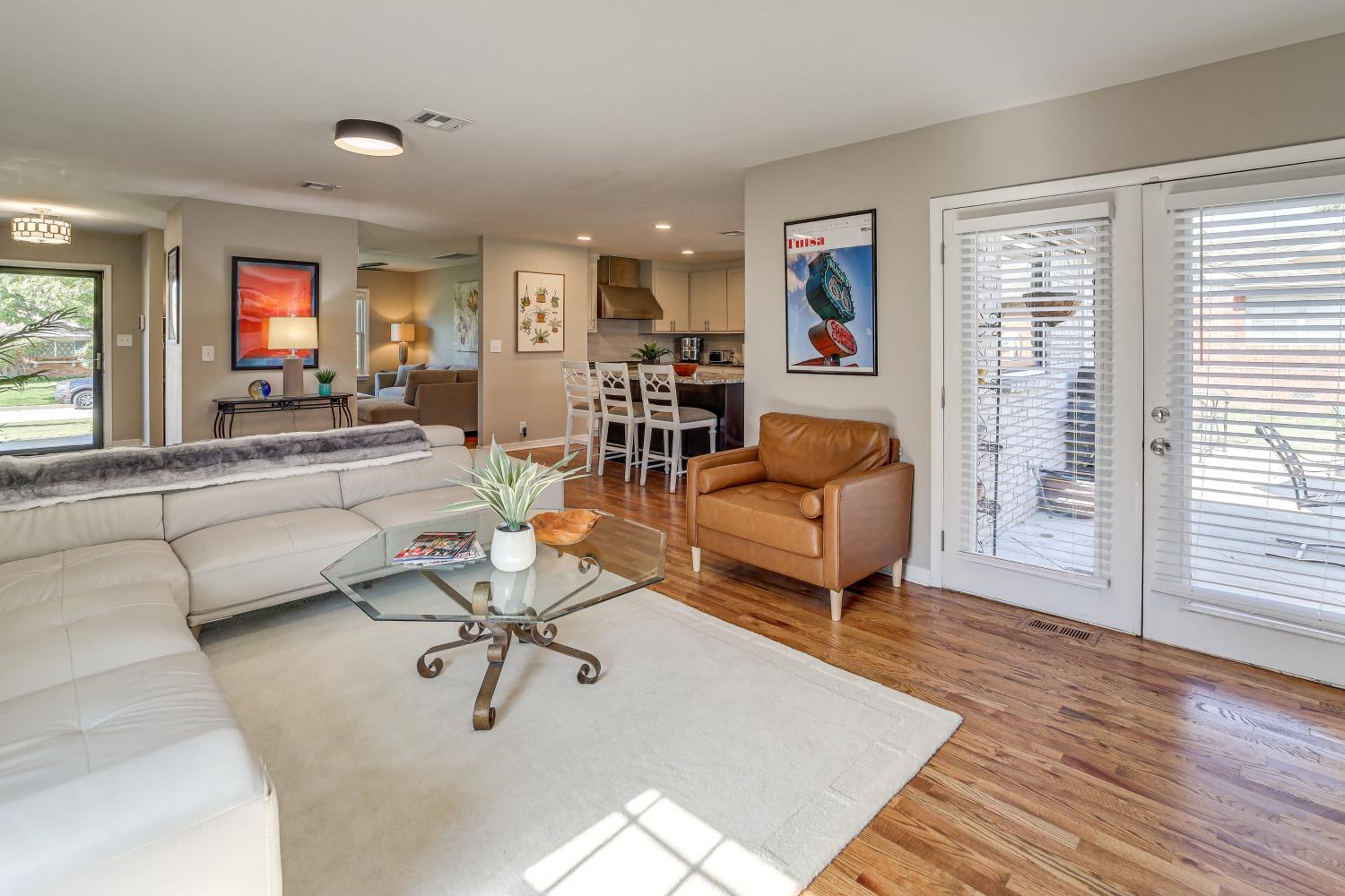 Pet-Friendly Home with Yard 8 Mi to Downtown Tulsa!