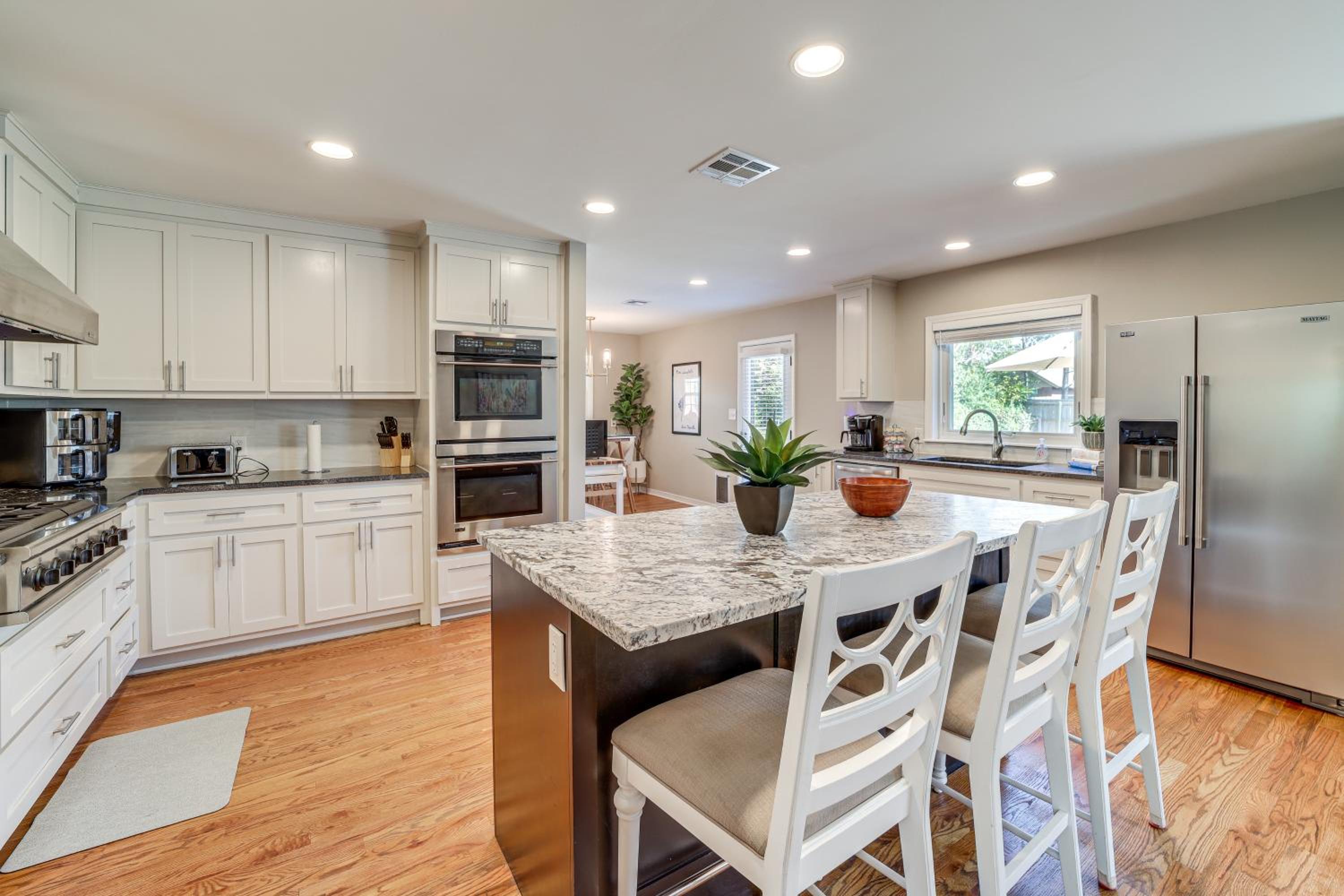 Pet-Friendly Home with Yard 8 Mi to Downtown Tulsa!