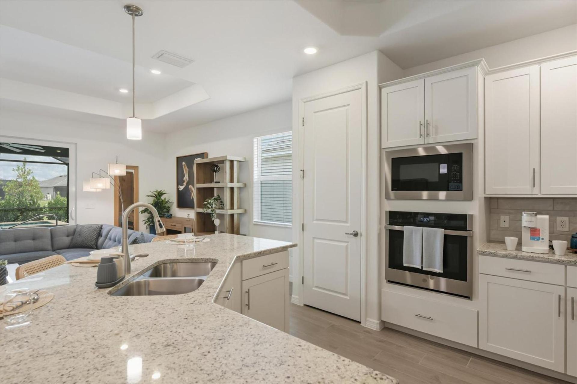 25308 Basswood