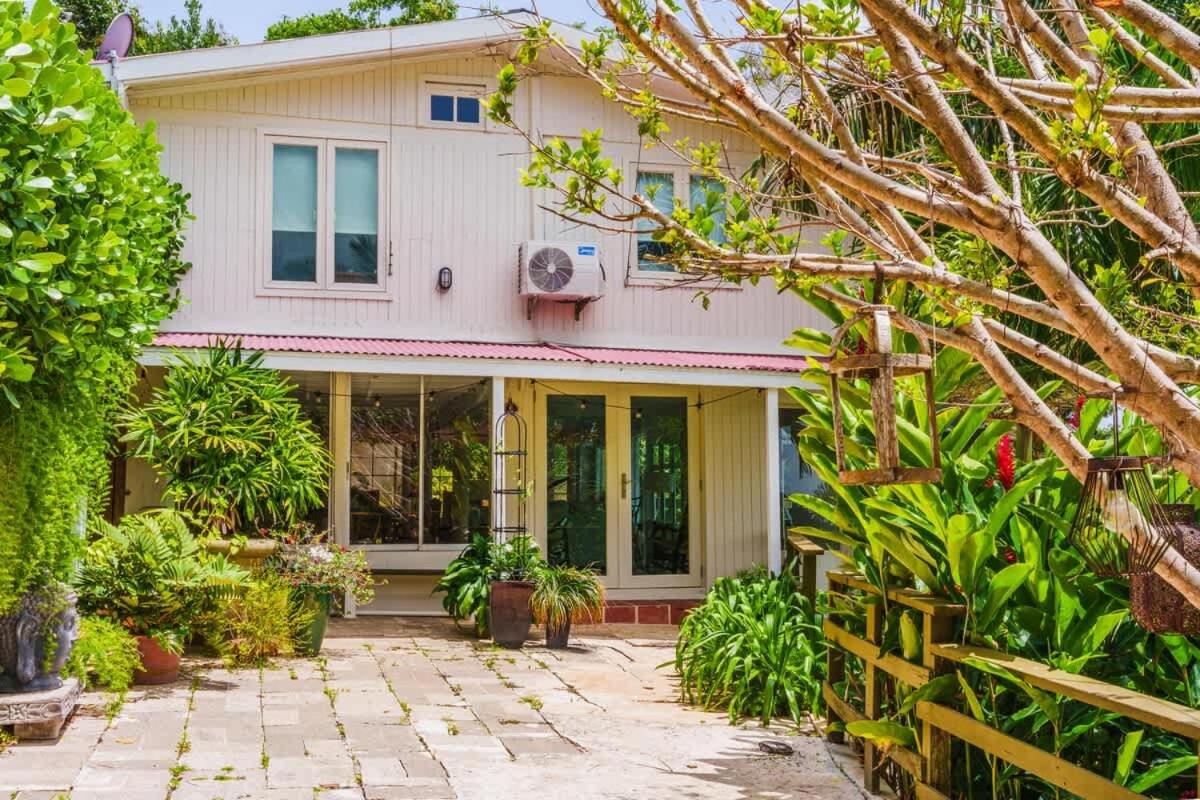 Chalet Lulu | Yoga/Retreat | P Solar | Hot Tub