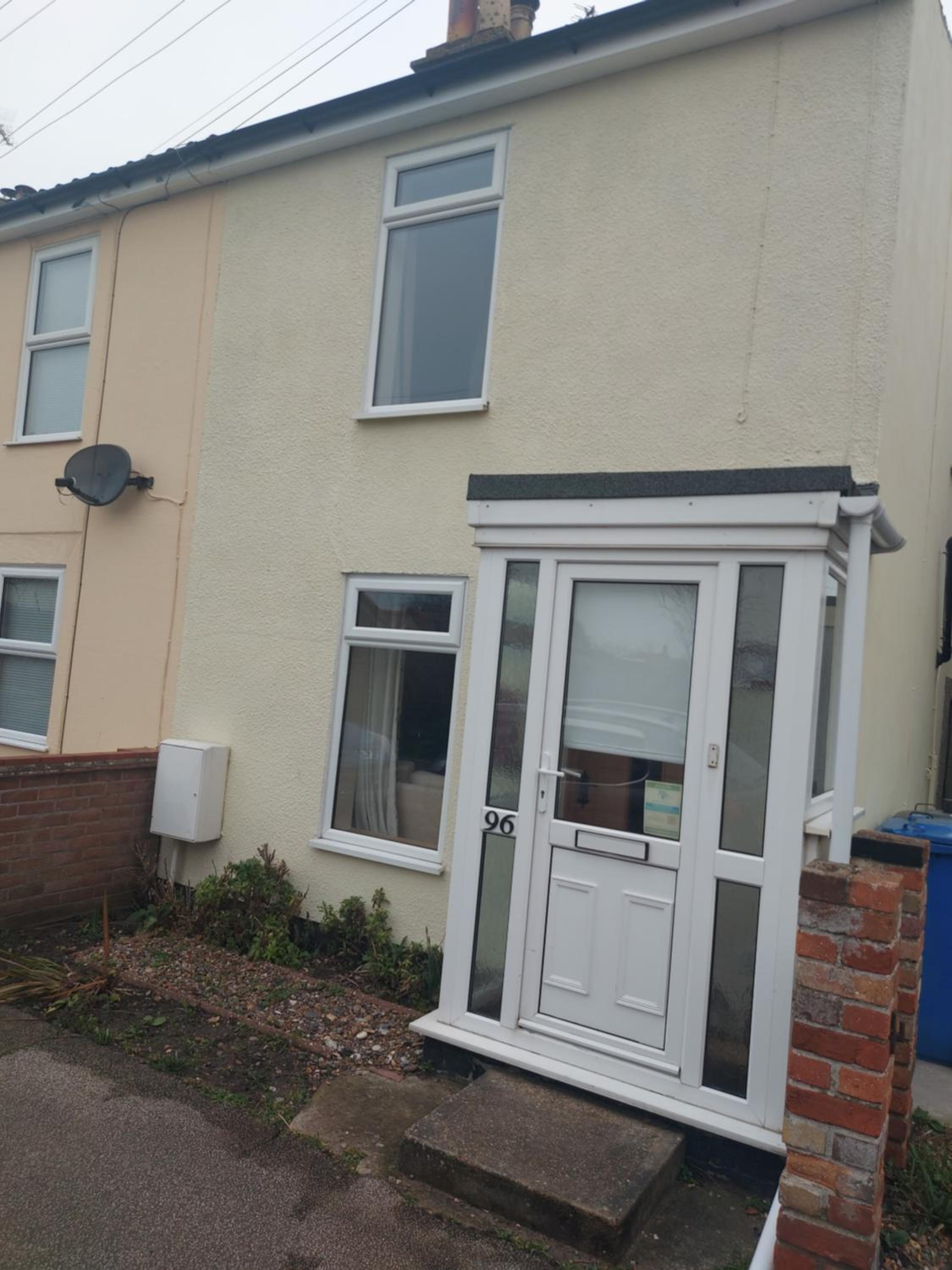 Coastline cottage Pakefield, 2 minutes walk to the beach