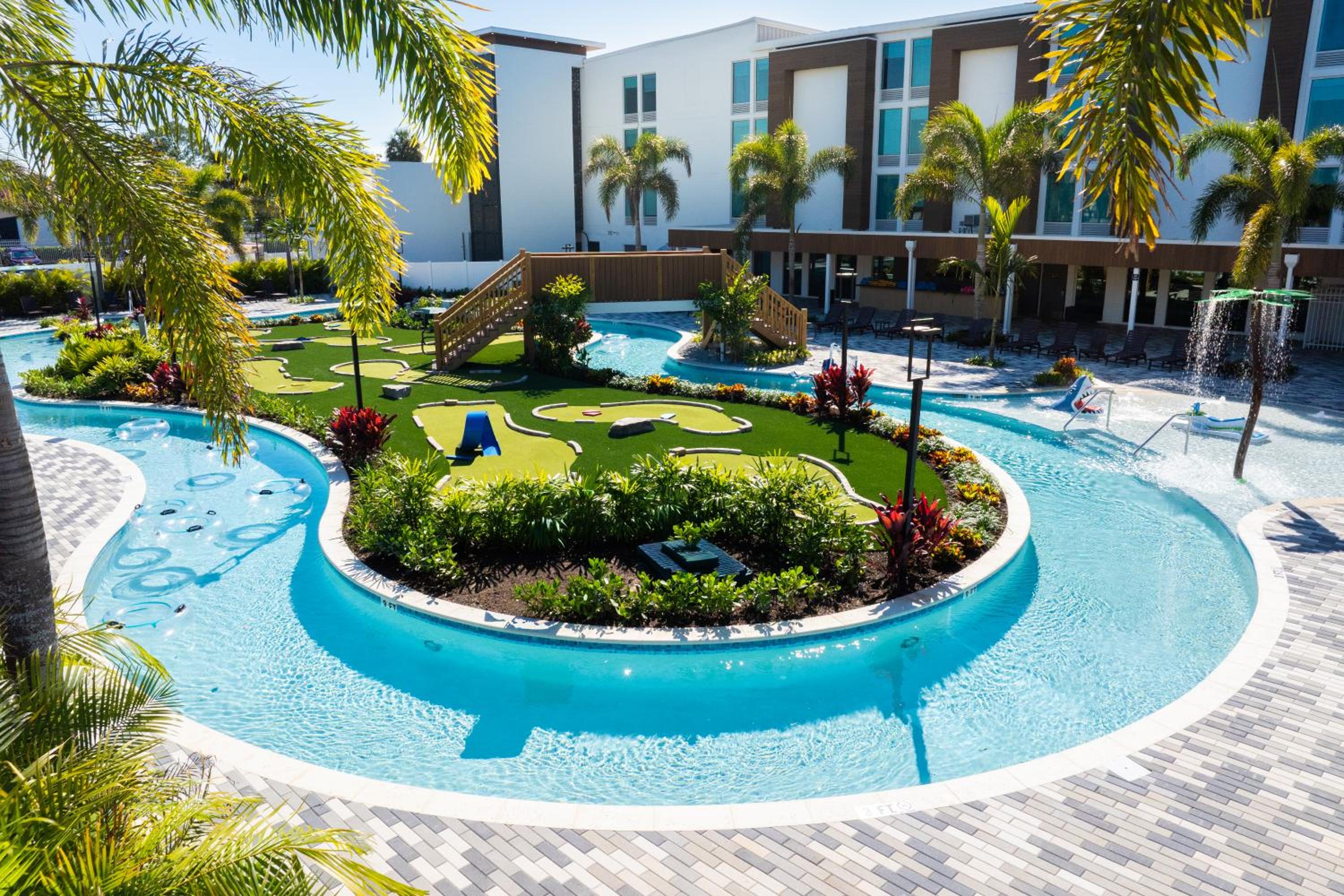Kompose Boutique Resort @ Theme Parks