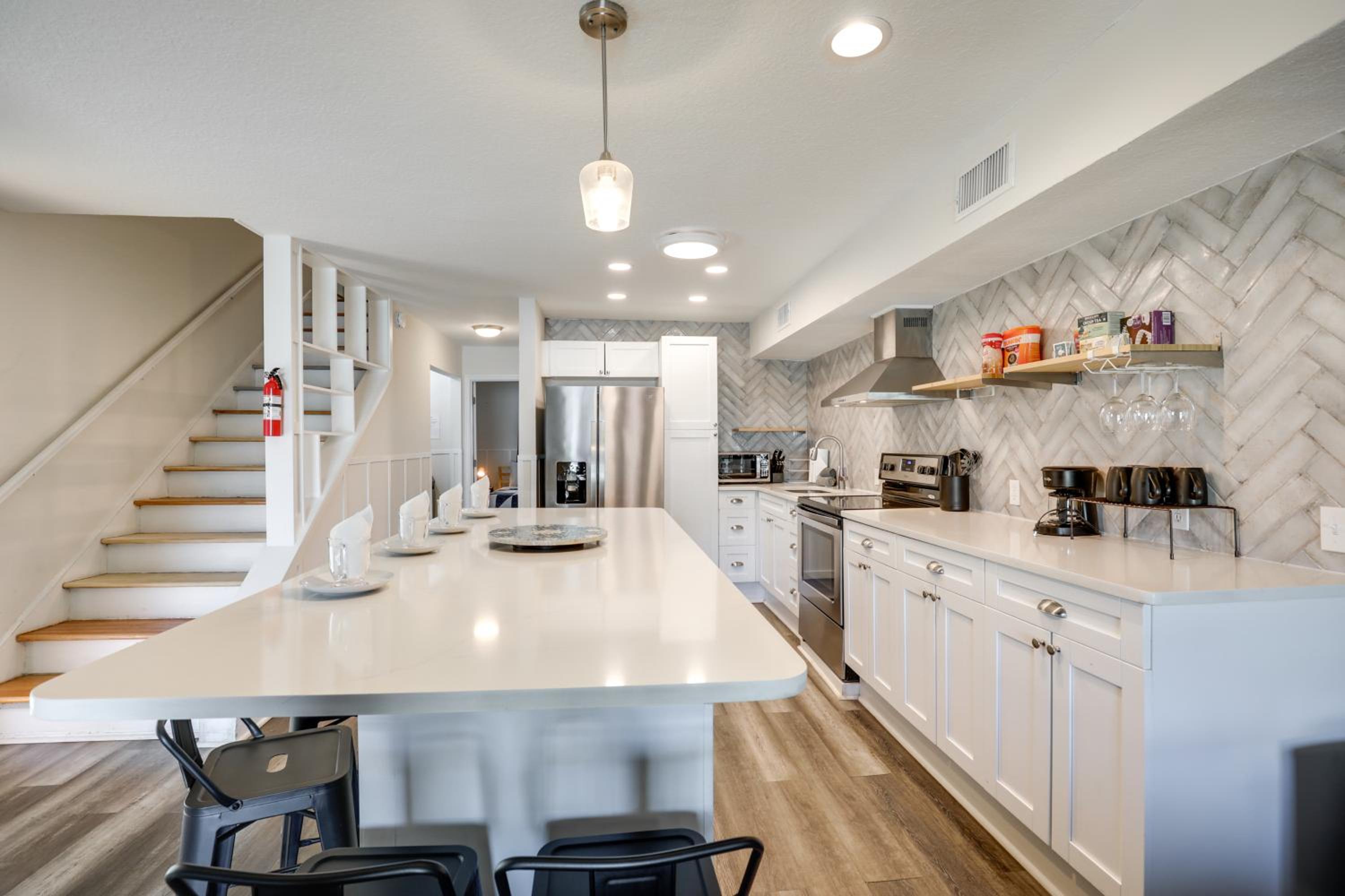 Stylish and Walkable! Pet-Friendly St Augustine Gem!