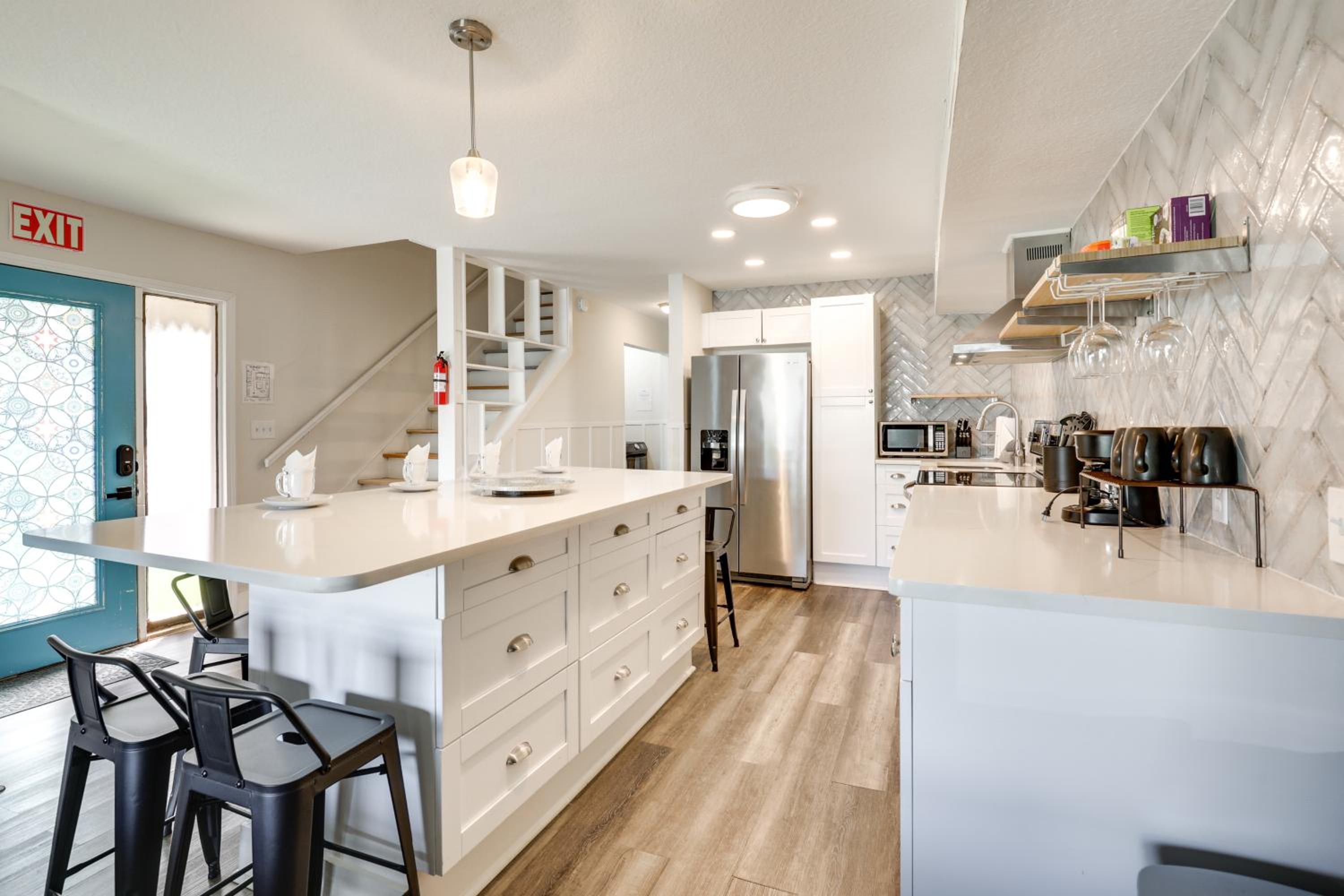 Stylish and Walkable! Pet-Friendly St Augustine Gem!
