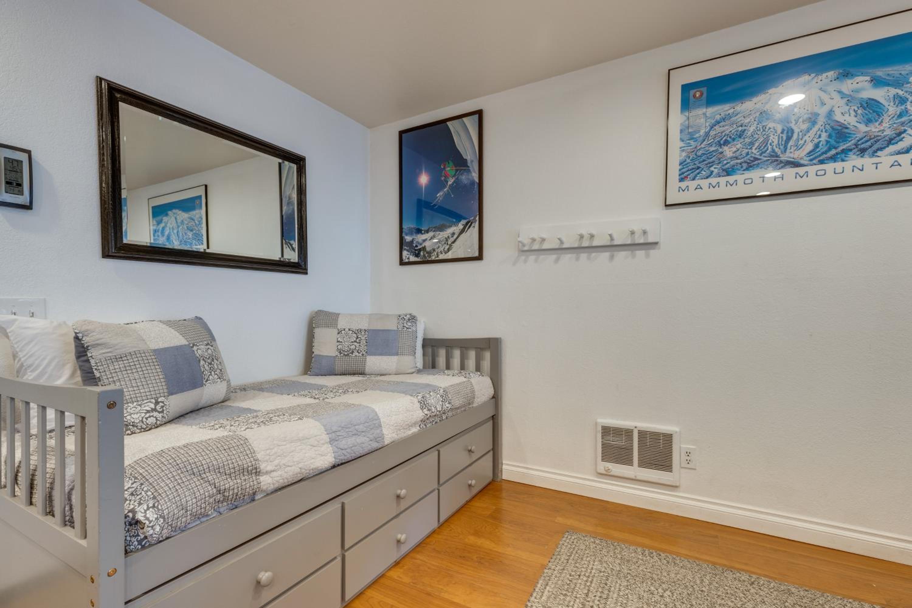 Mammoth Mtn Ski-InandOut Condo with Hot Tub Access!