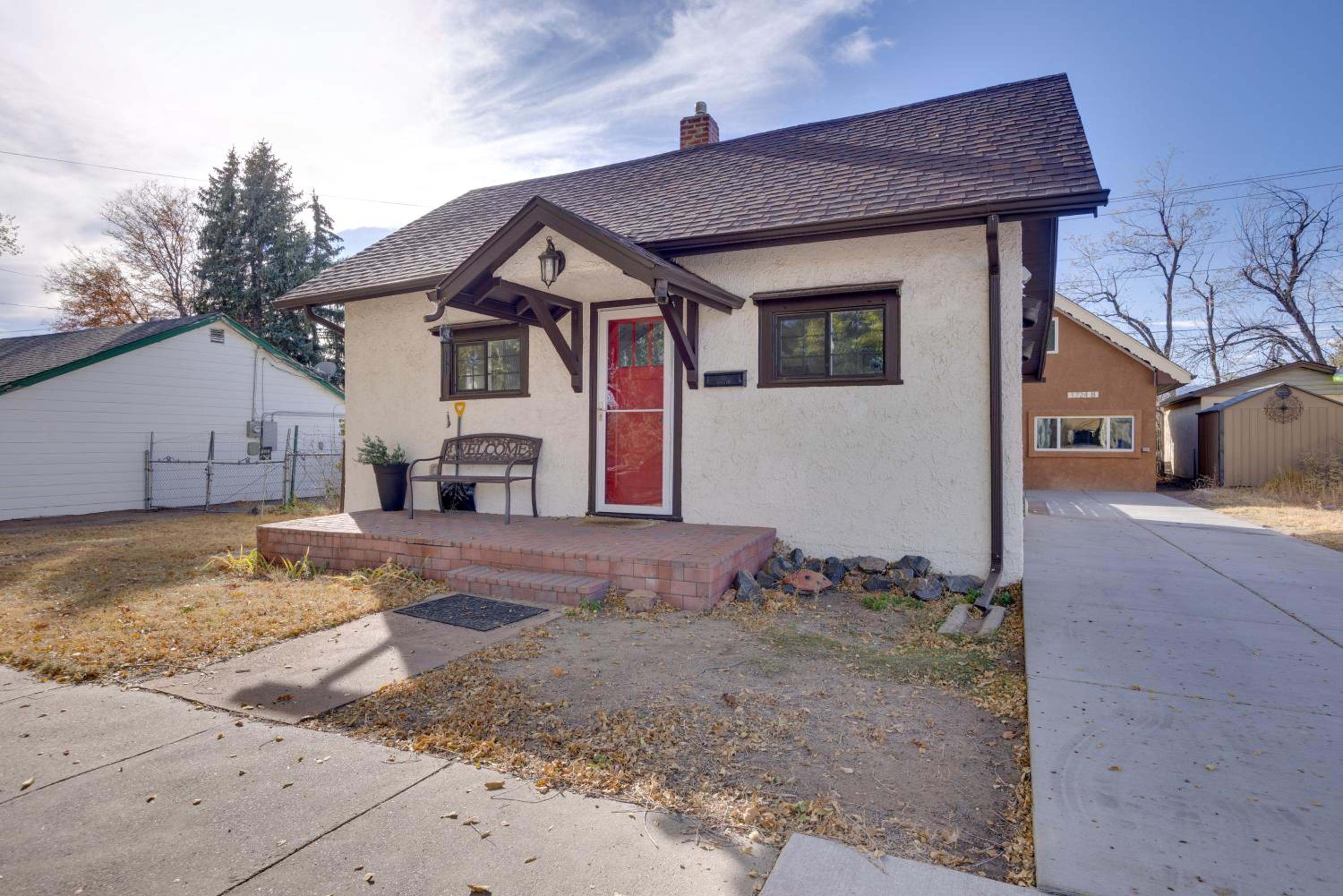 2 Mi to Dtwn Colorado Springs Gem with Hot Tub!