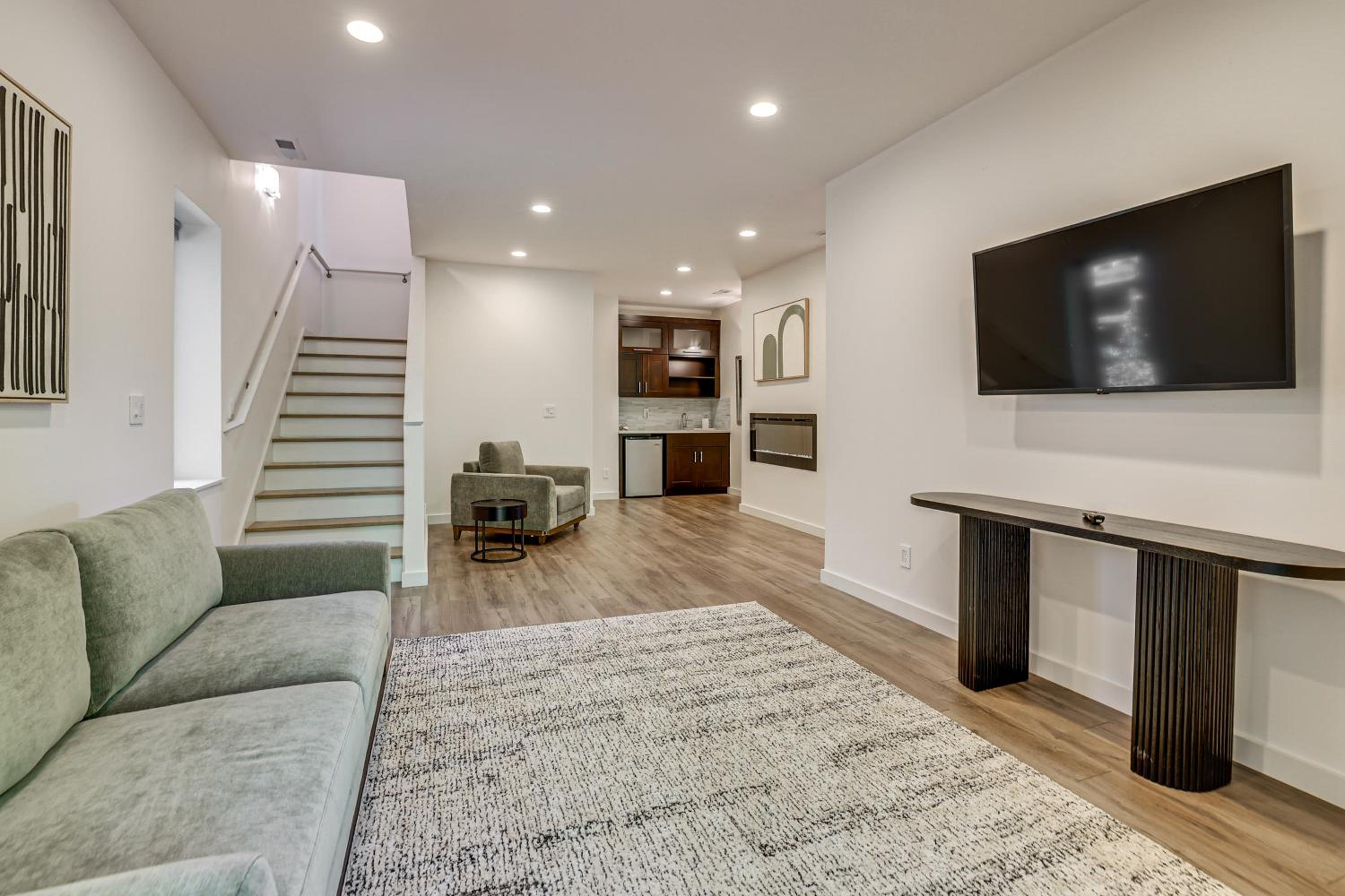 4 Mi to Dtwn Greenville Group-Ready Home with Yard