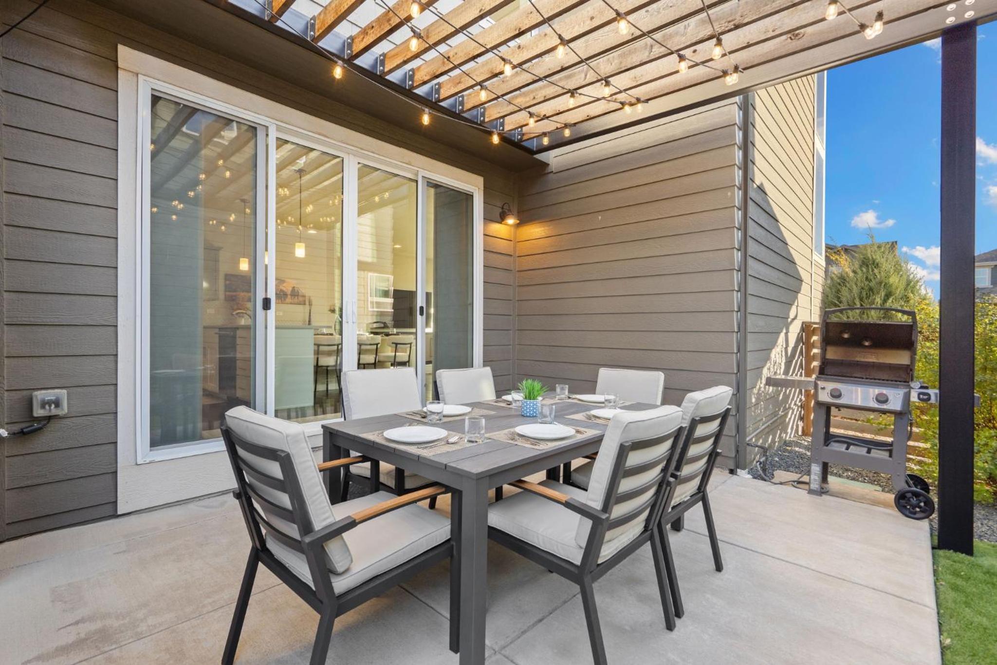 Comet Haus Modern 3BR with Office and King Beds