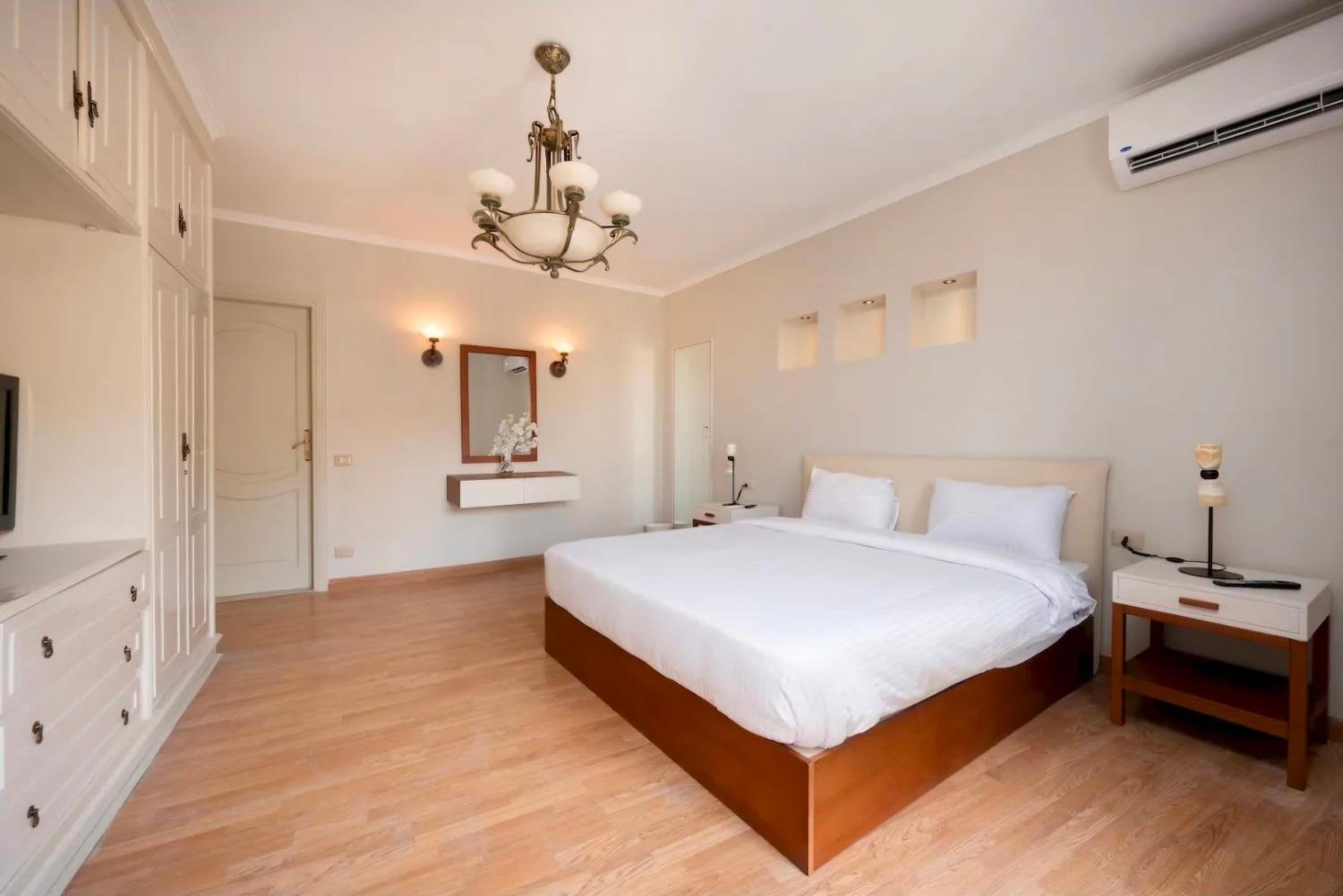 Luxury Nile View Stays in Zamalek