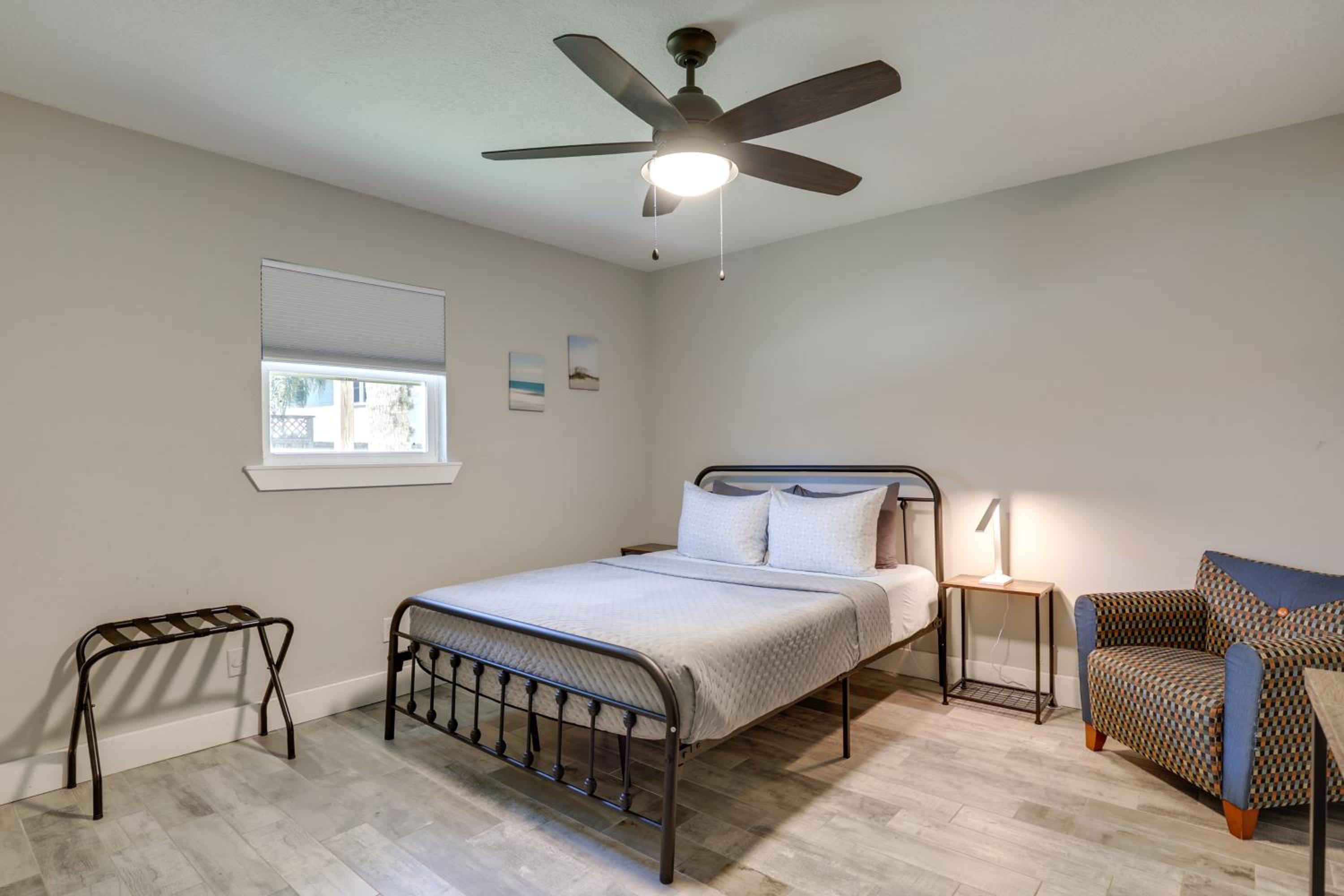 Prime Spot Near Dtwn! Modern Anastasia Island Home