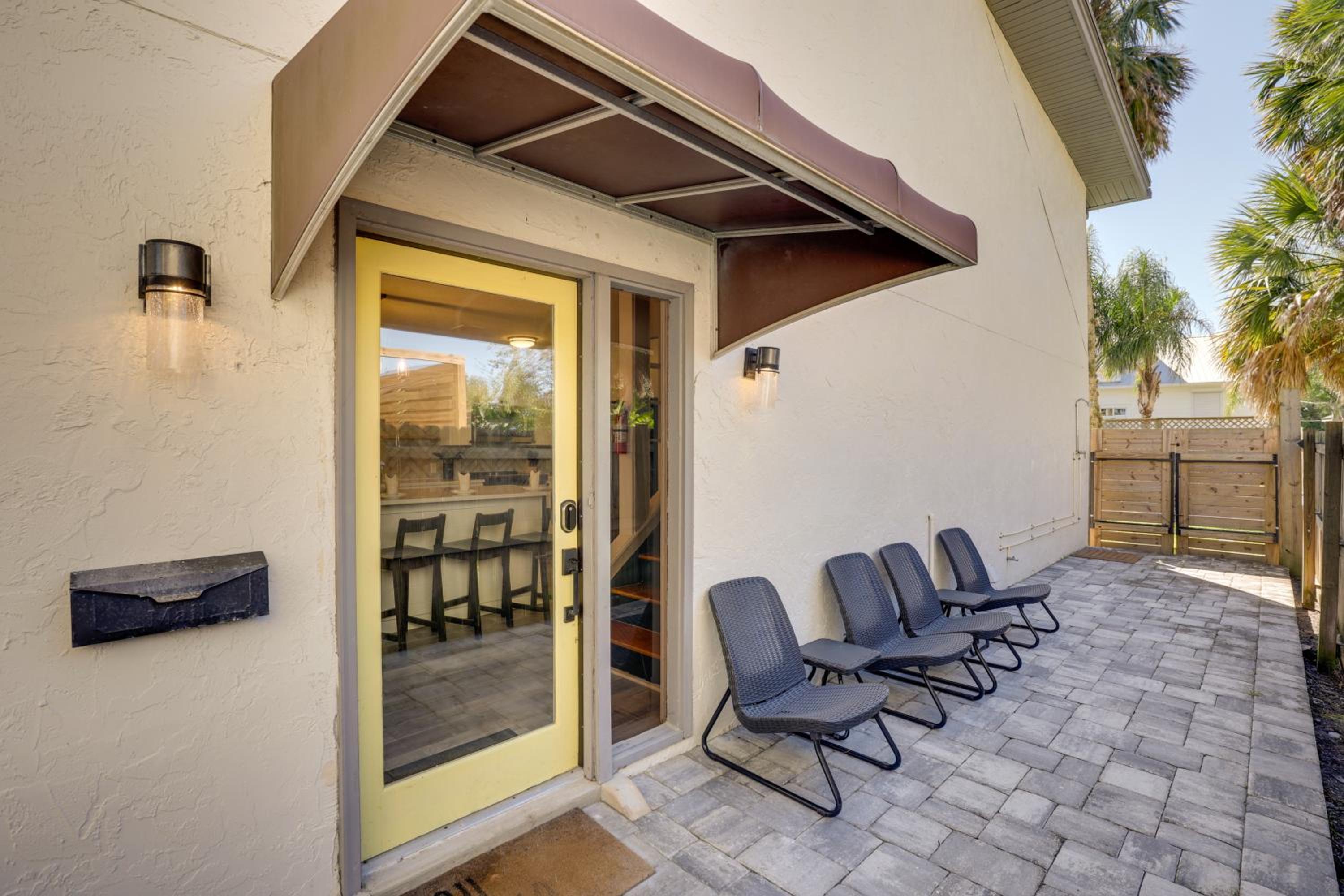 Prime Spot Near Dtwn! Modern Anastasia Island Home