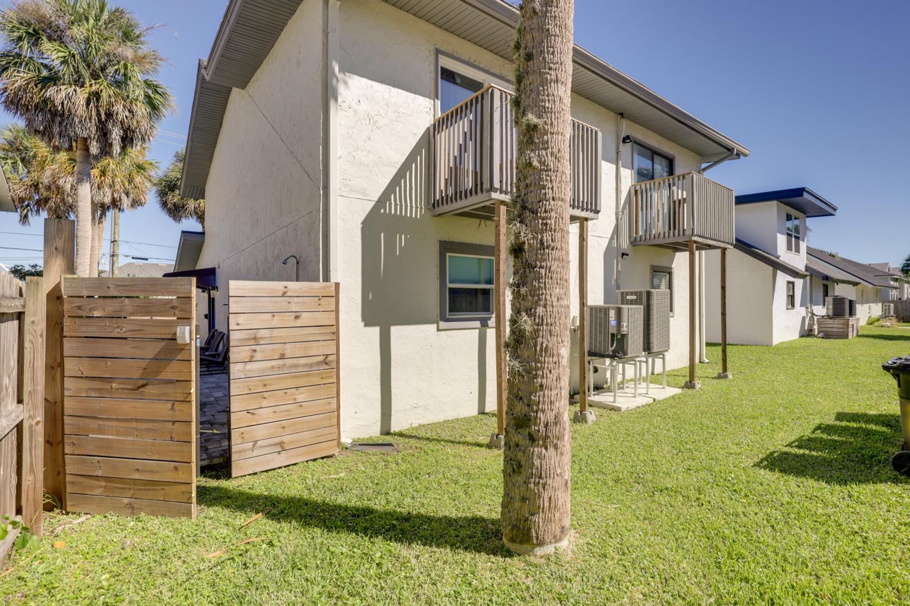 Prime Spot Near Dtwn! Modern Anastasia Island Home