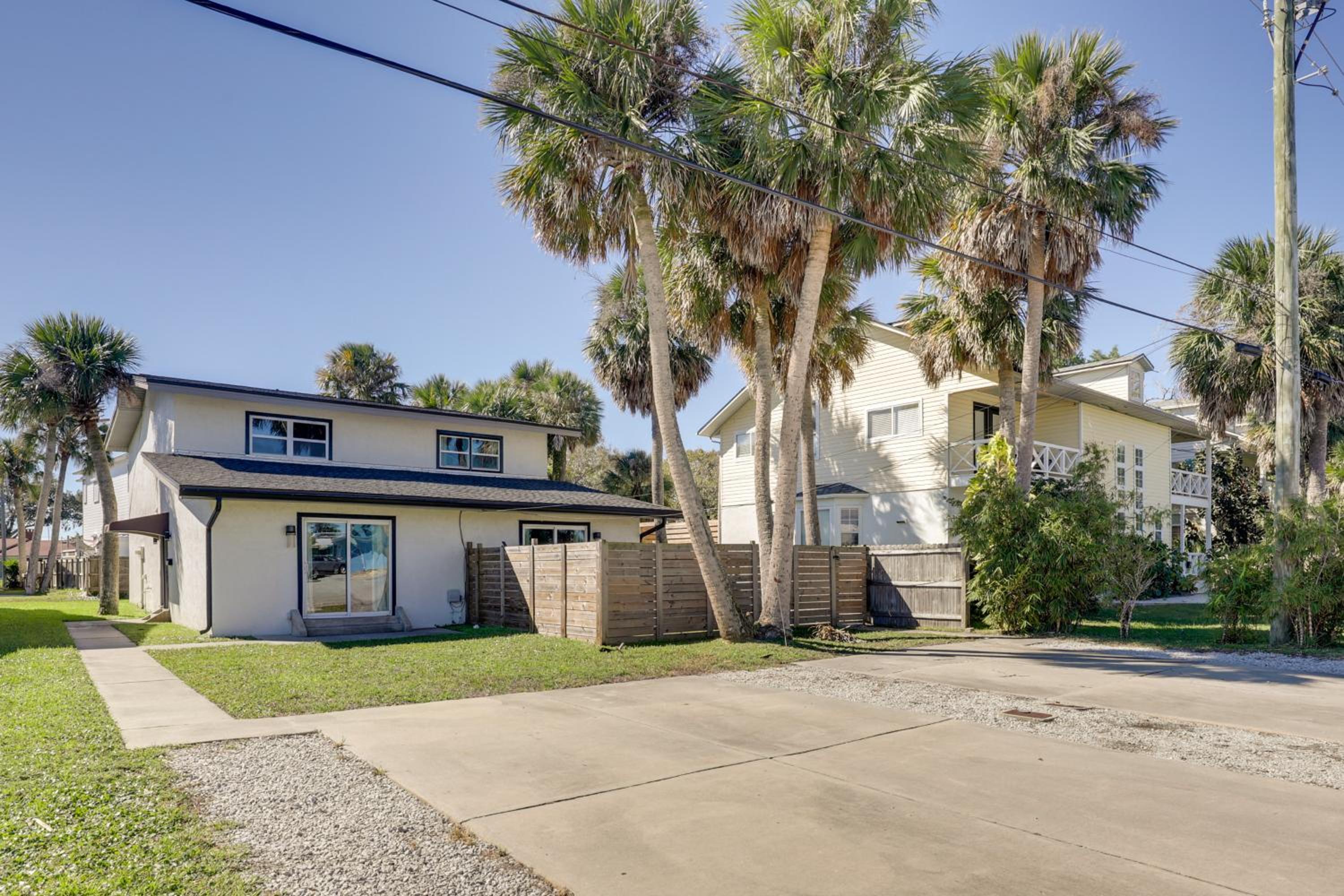 Prime Spot Near Dtwn! Modern Anastasia Island Home
