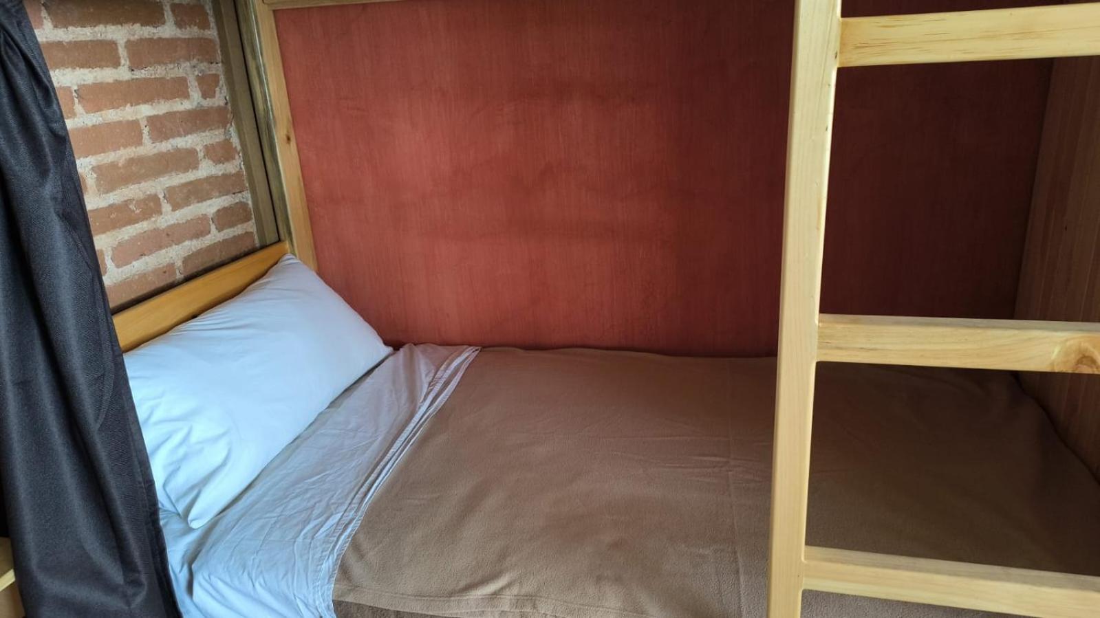 Xelva Hostel & Travel community
