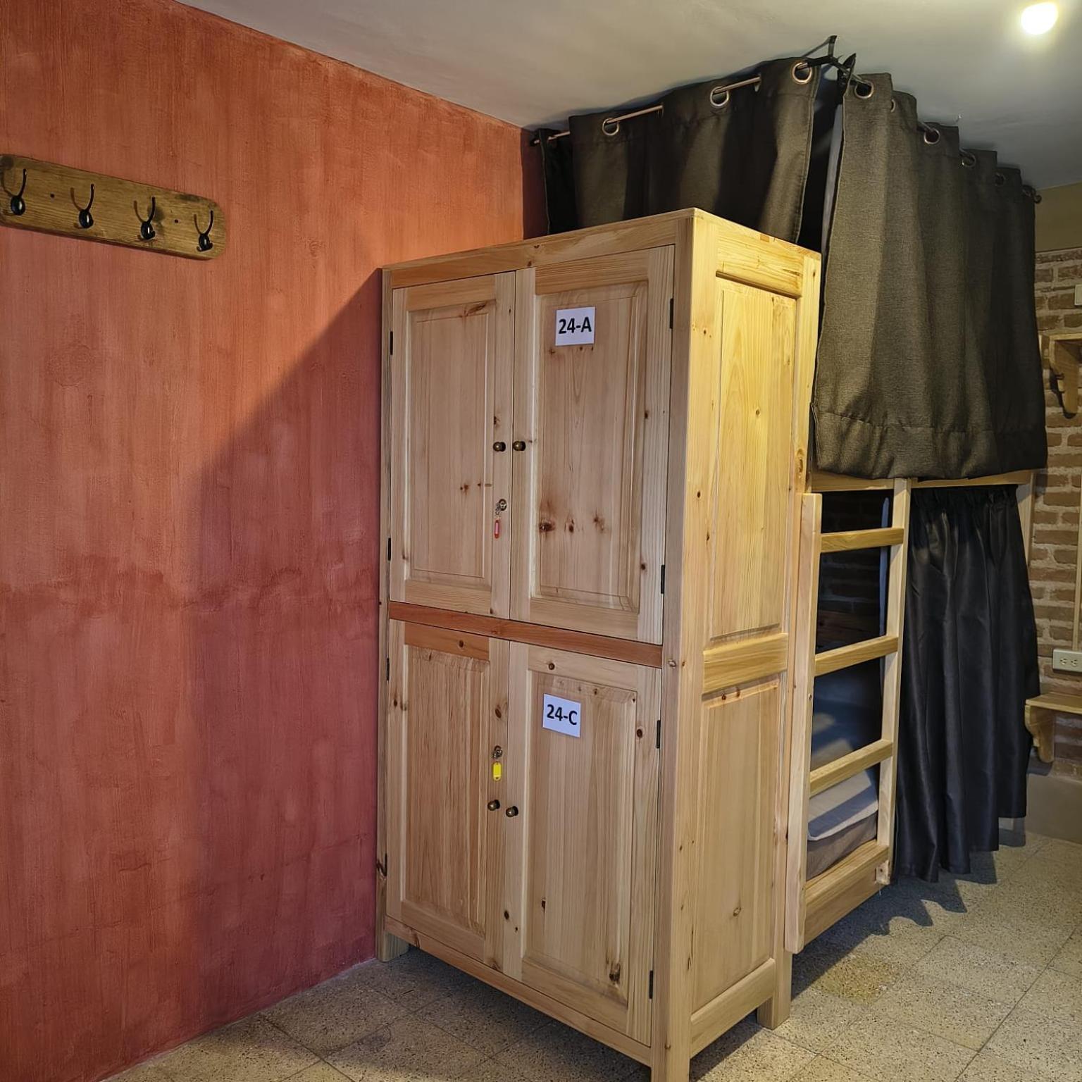 Xelva Hostel & Travel community