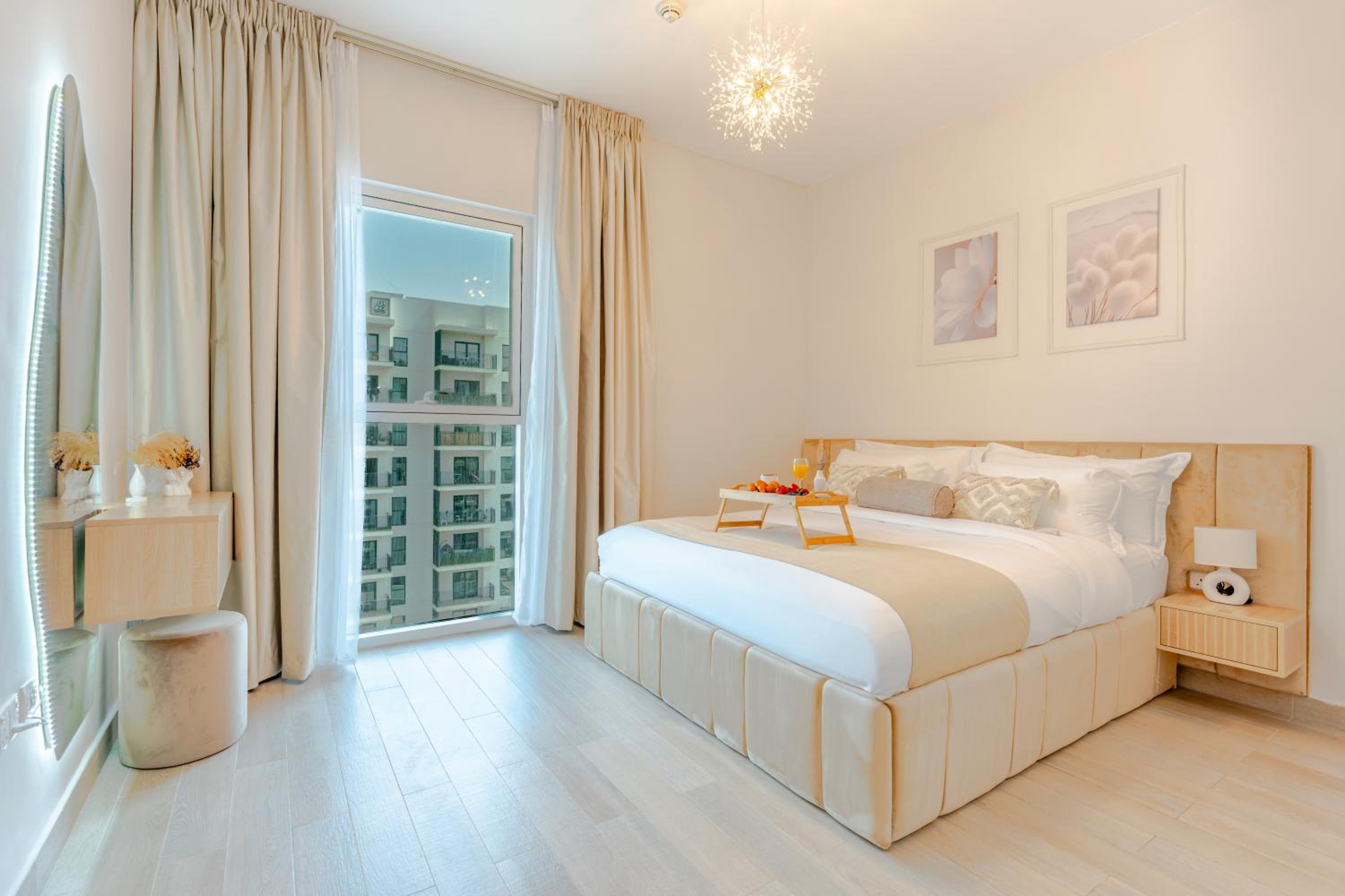 Modern 1-Bed Apartment with Balcony & Free Parking l Near Yas Mall & F1 Yas Island & Sea world