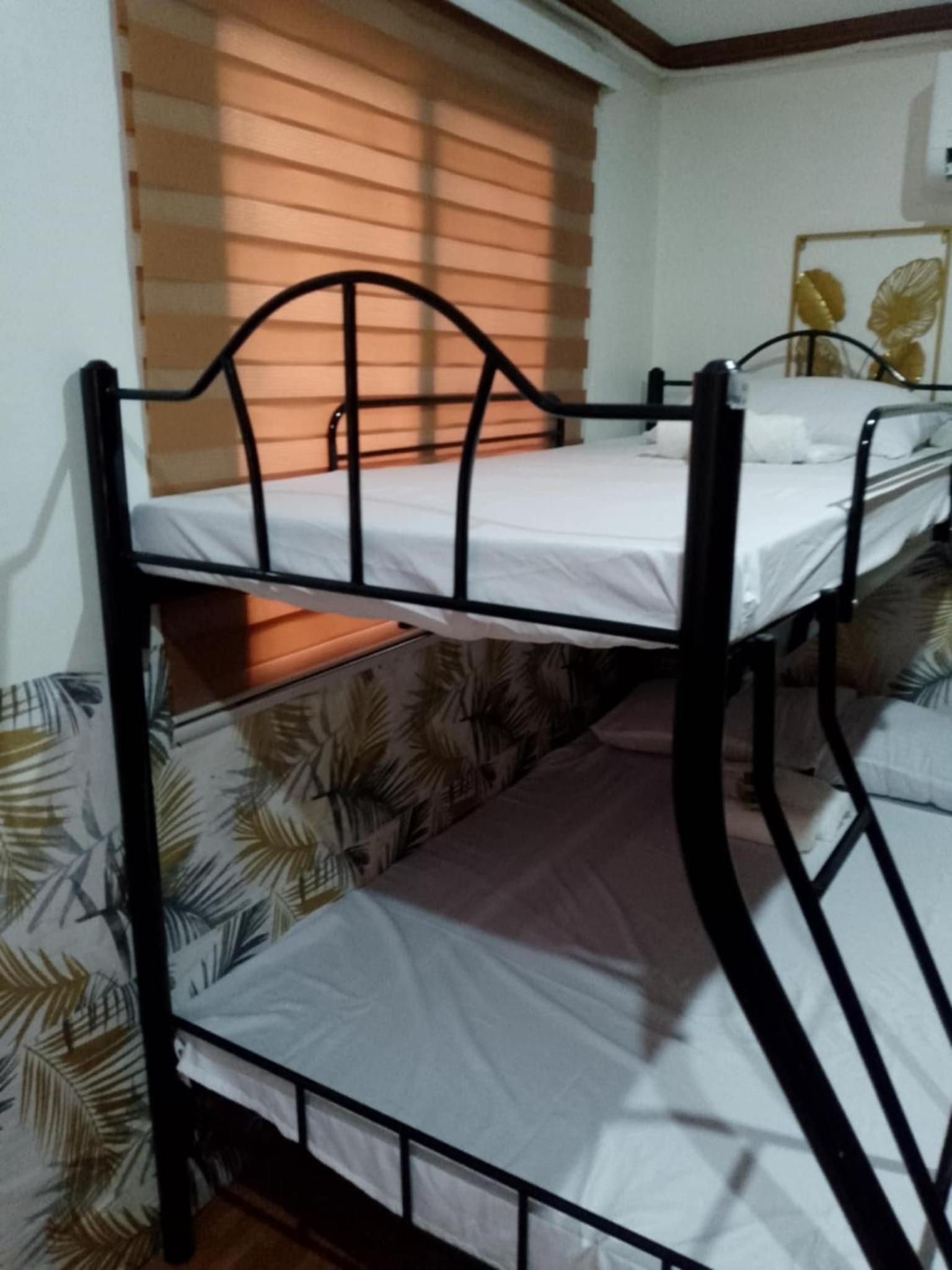 CasaCavite - Your Chill Hideaway and Mini-Resort Just Minutes from all the Tagaytay-Silang-Nuvali Action!