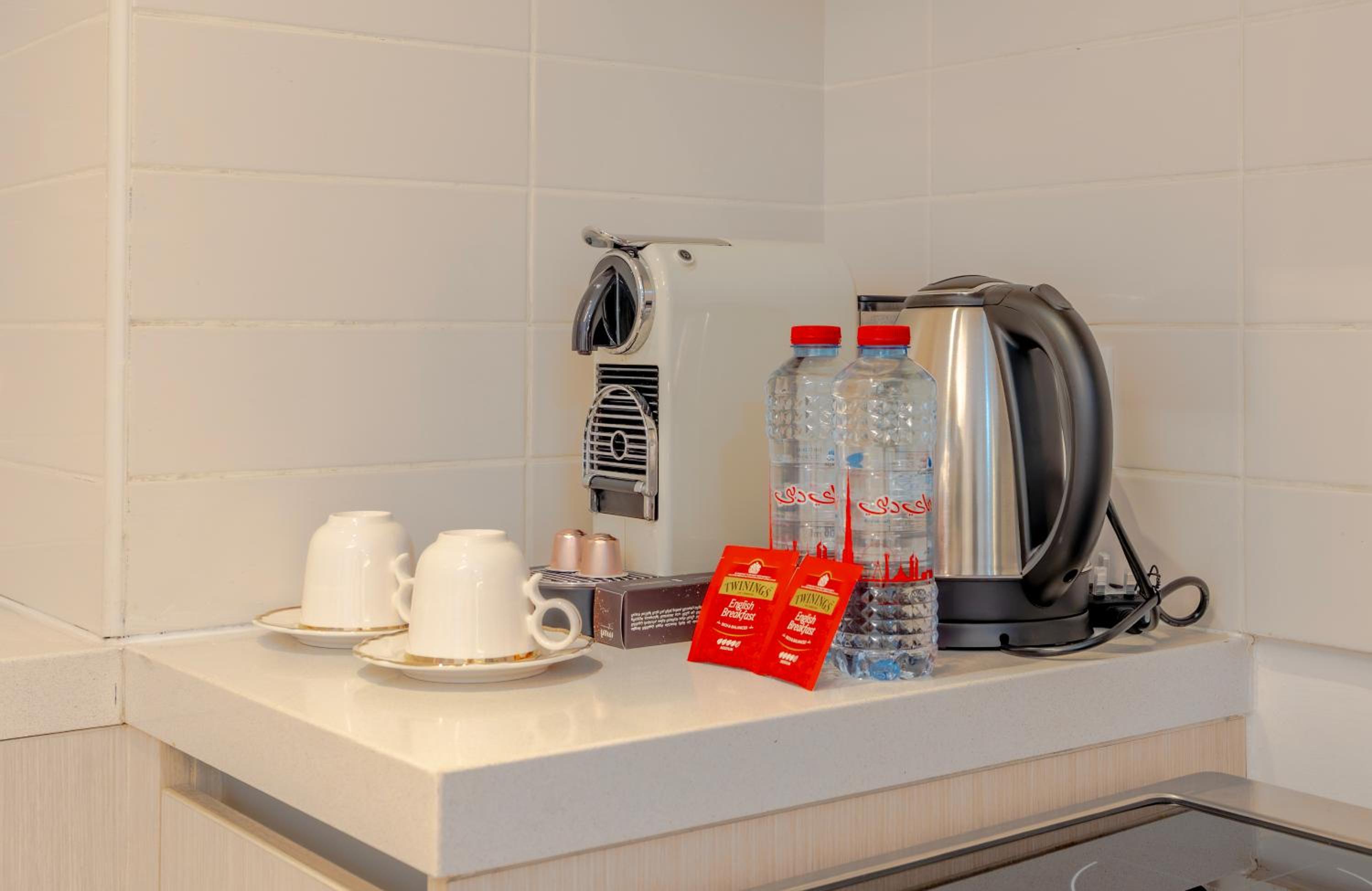 Modern 1-Bed Apartment with Balcony & Free Parking l Near Yas Mall & F1 Yas Island & Sea world