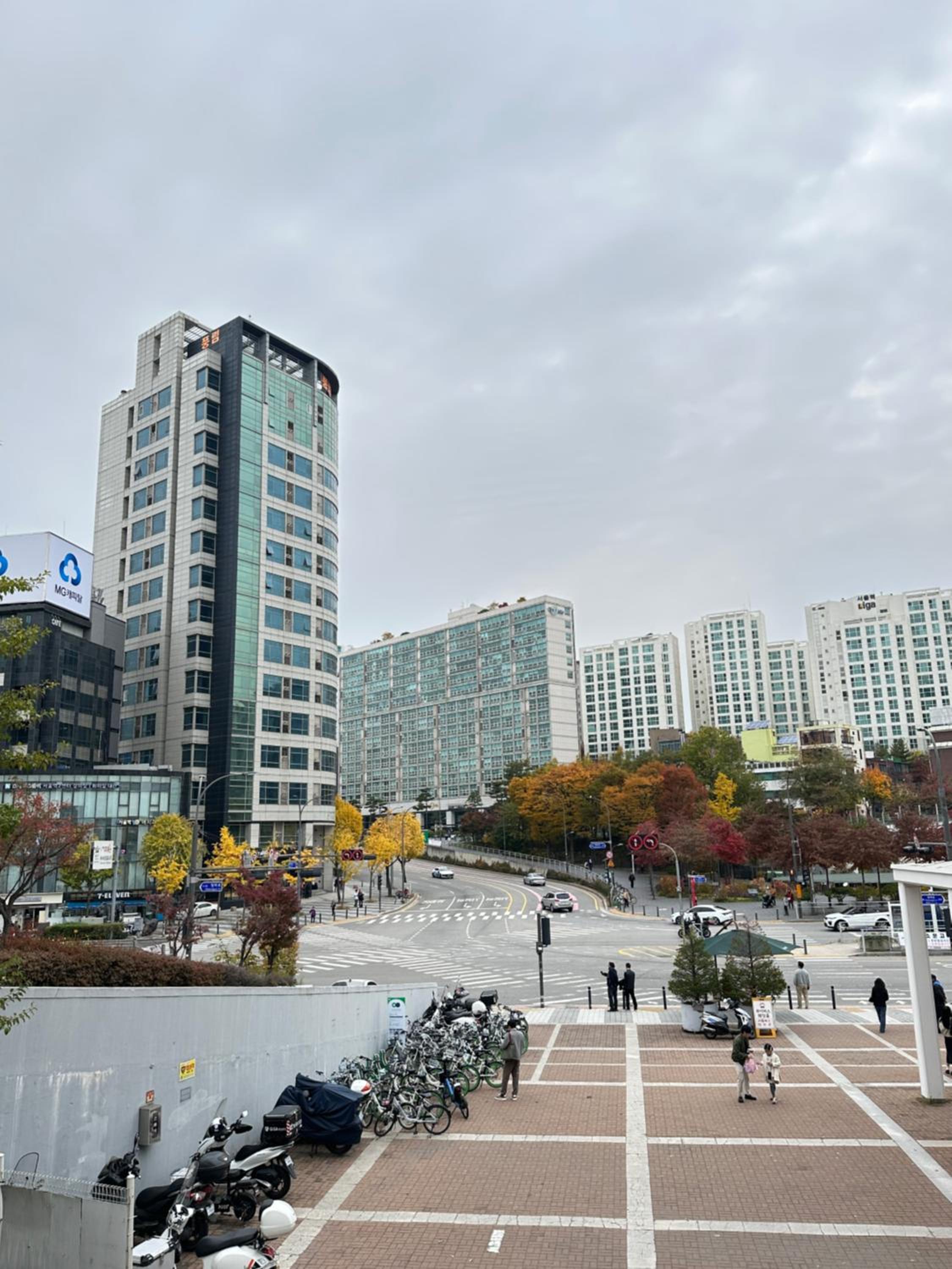 Central Seoul loft apartment