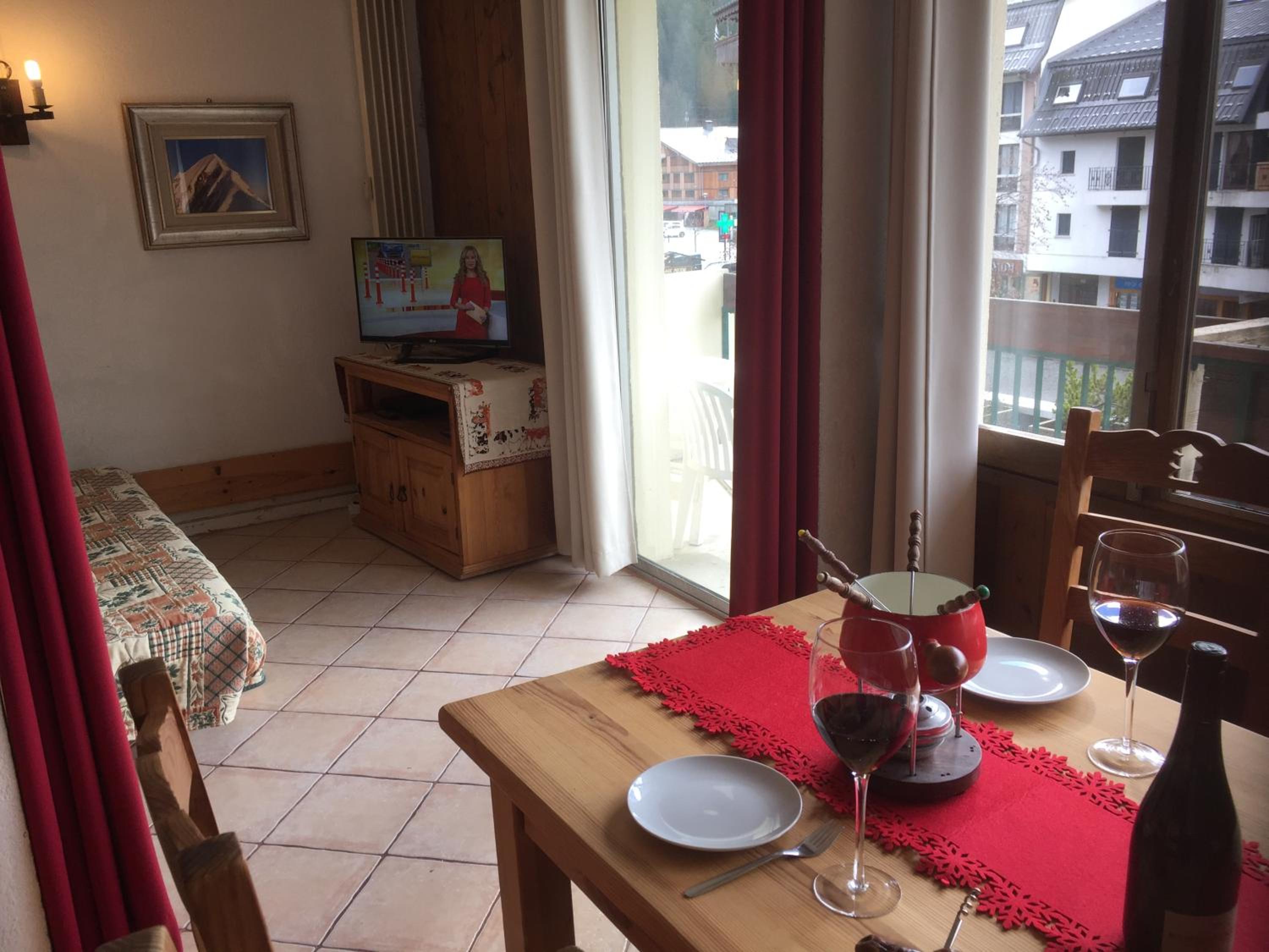 Chamonix Central Panoramic Apartment & Private Sauna