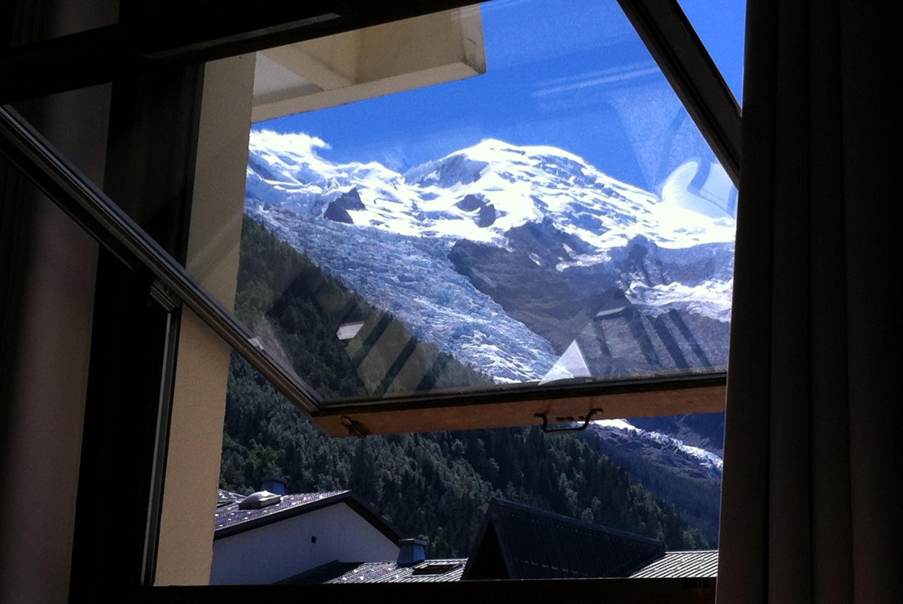 Chamonix Central Panoramic Apartment & Private Sauna