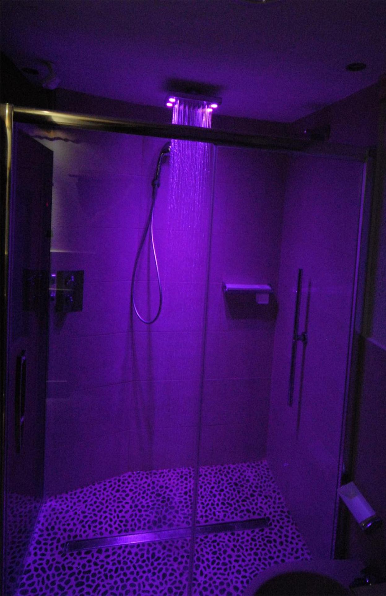Chamonix Central Panoramic Apartment & Private Sauna