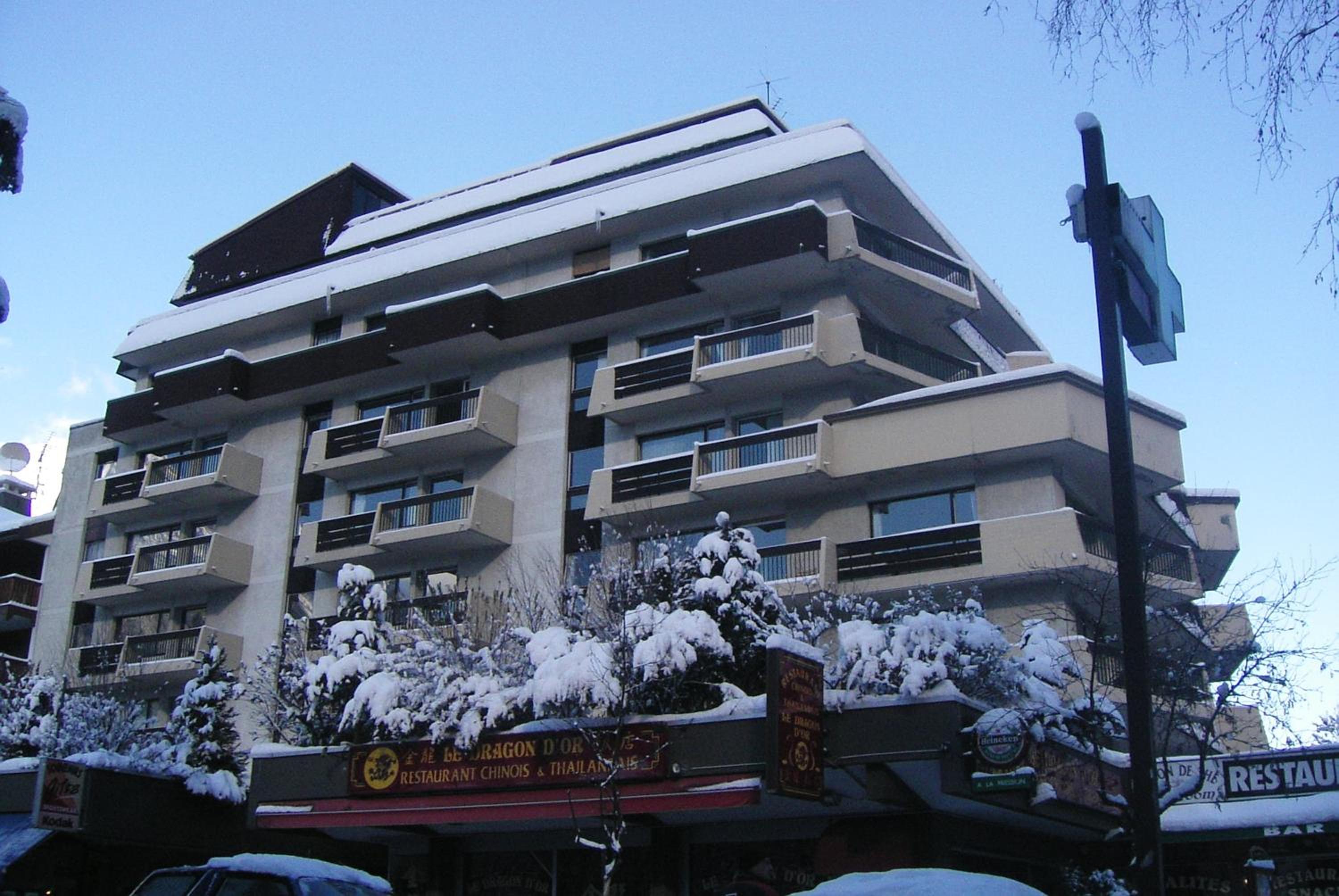 Chamonix Central Panoramic Apartment & Private Sauna