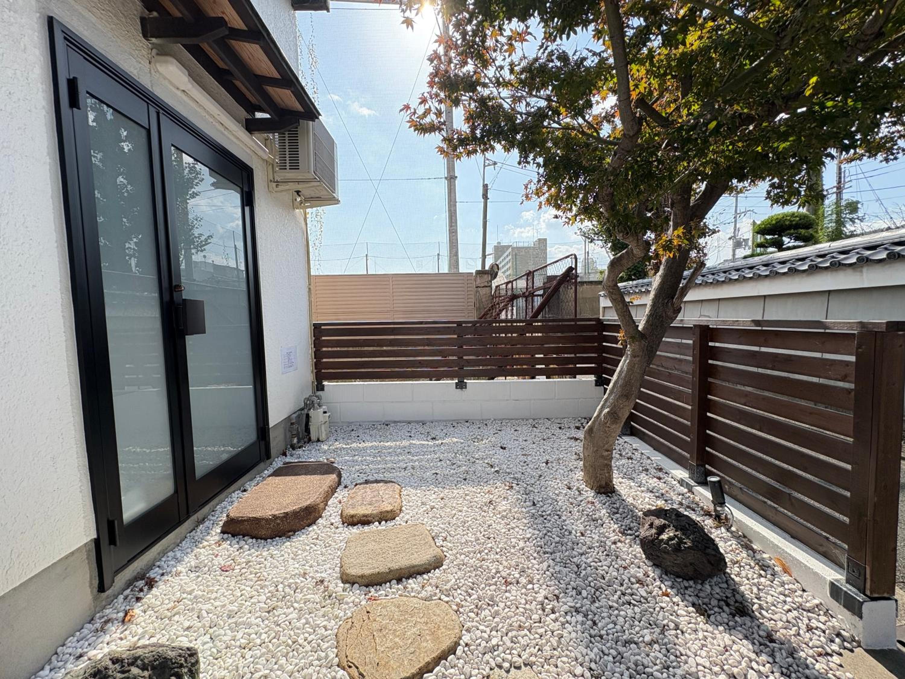 夏様四条大宮 四条大宮駅5分 京都市中心部 一棟一組貸切 広い庭付き一戸建て