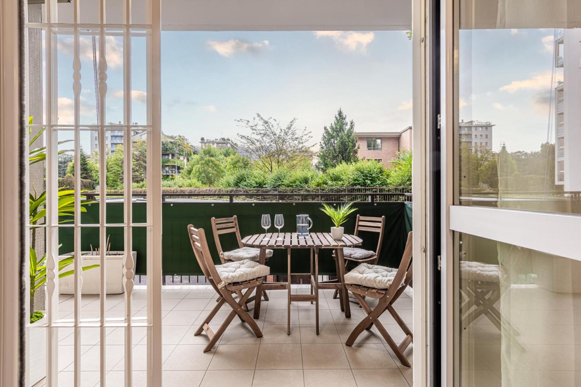 SanSiro75 large 3bdr with private garage near to Fiera and Stadium