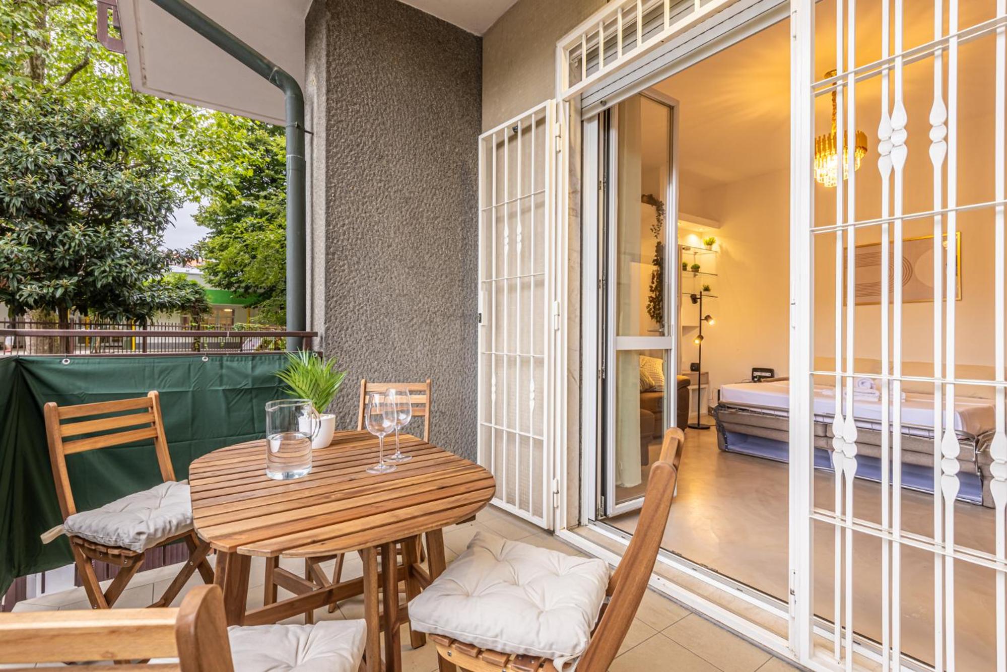 SanSiro75 large 3bdr with private garage near to Fiera and Stadium