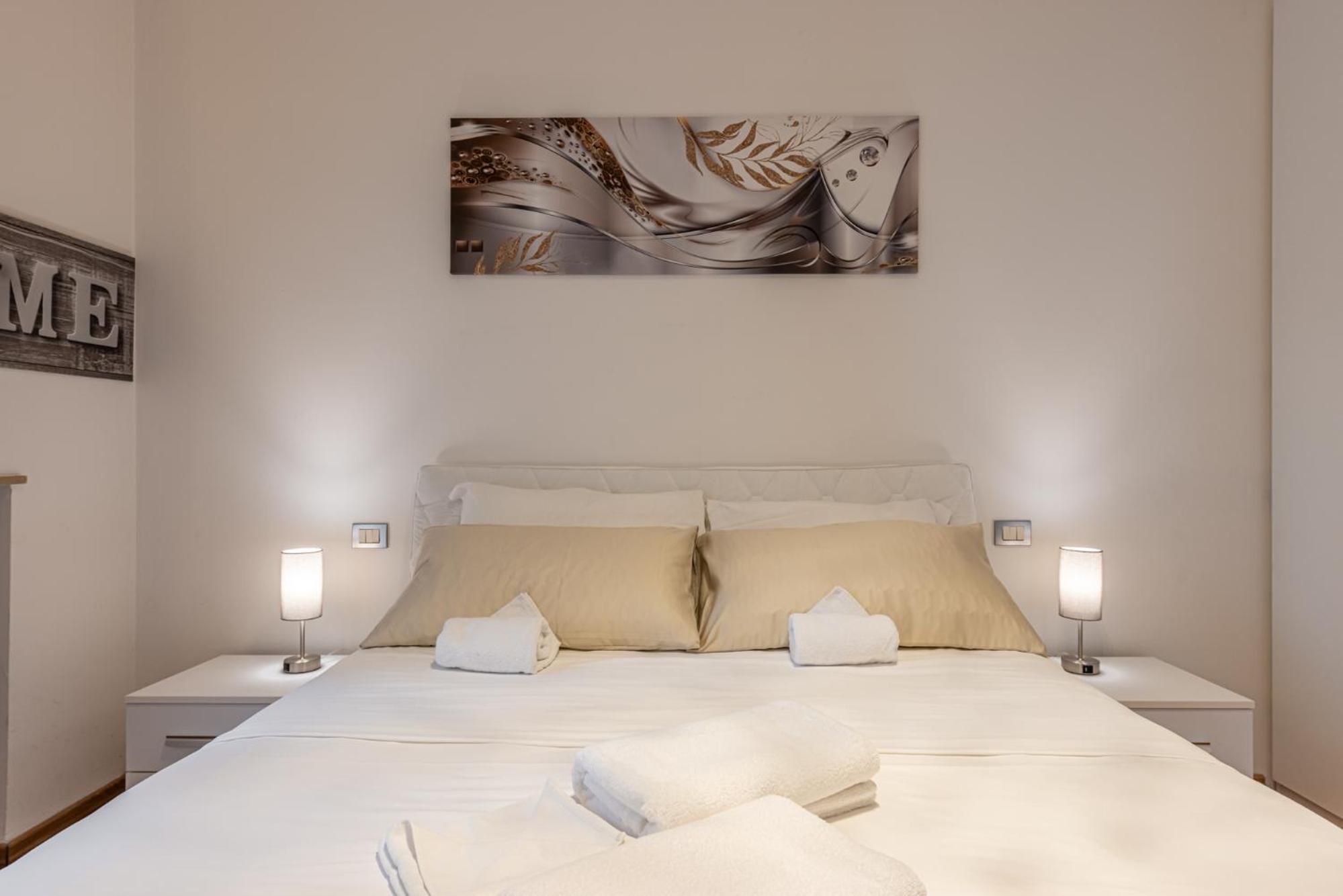 SanSiro75 large 3bdr with private garage near to Fiera and Stadium