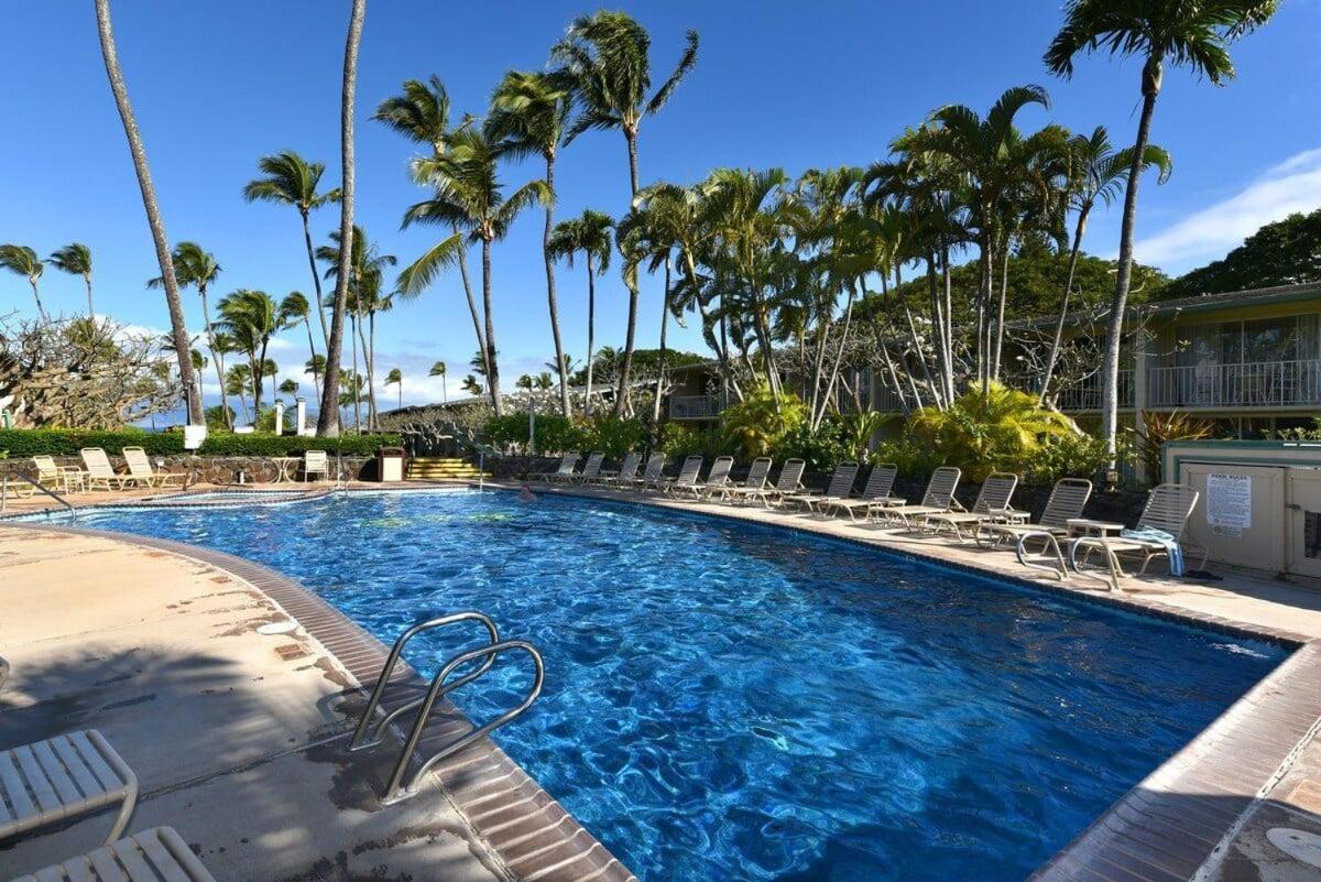 Napili Shores D227 · NS D227 OceanFront Resort w Pool