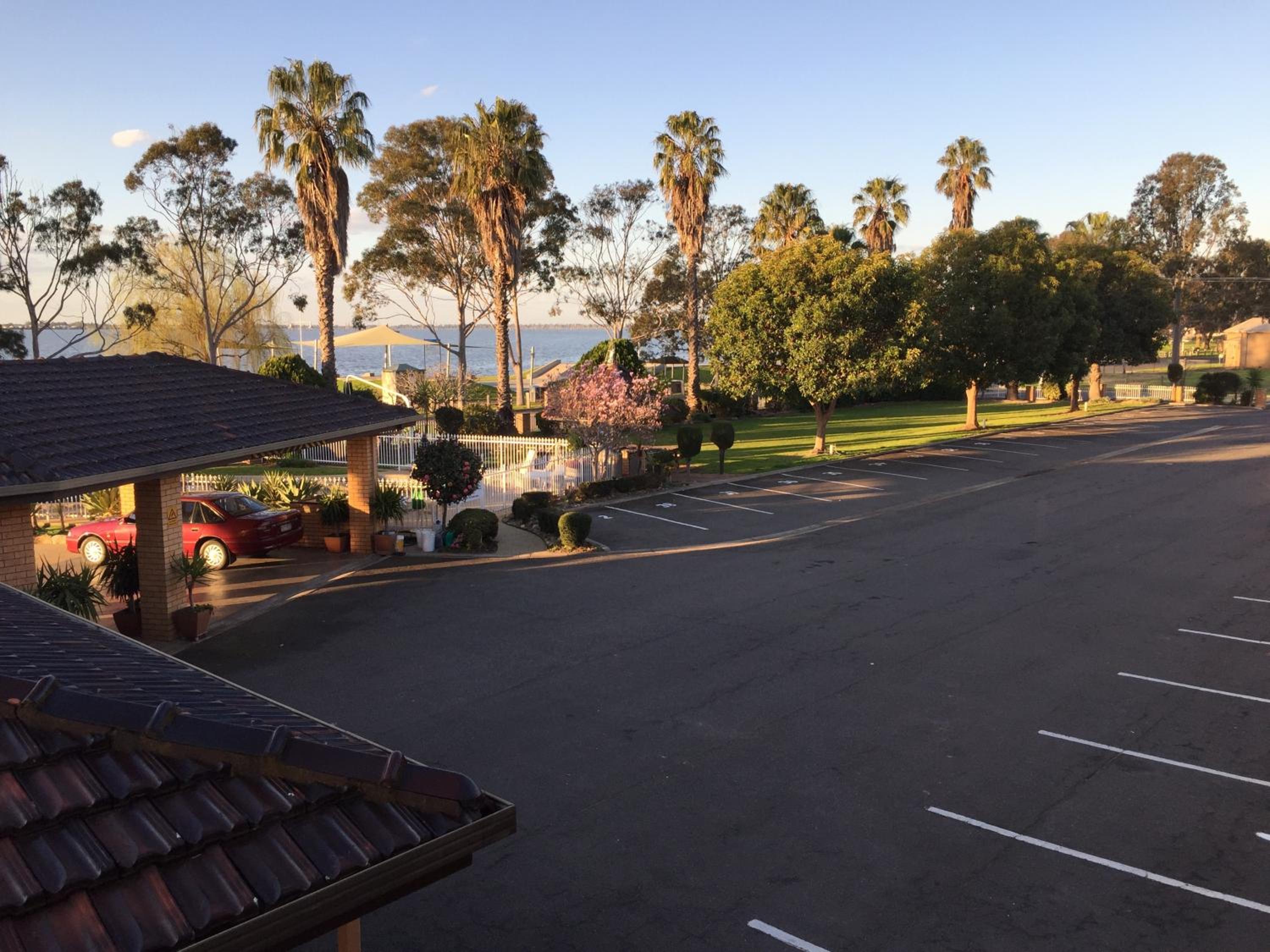 Lakeview Motel
