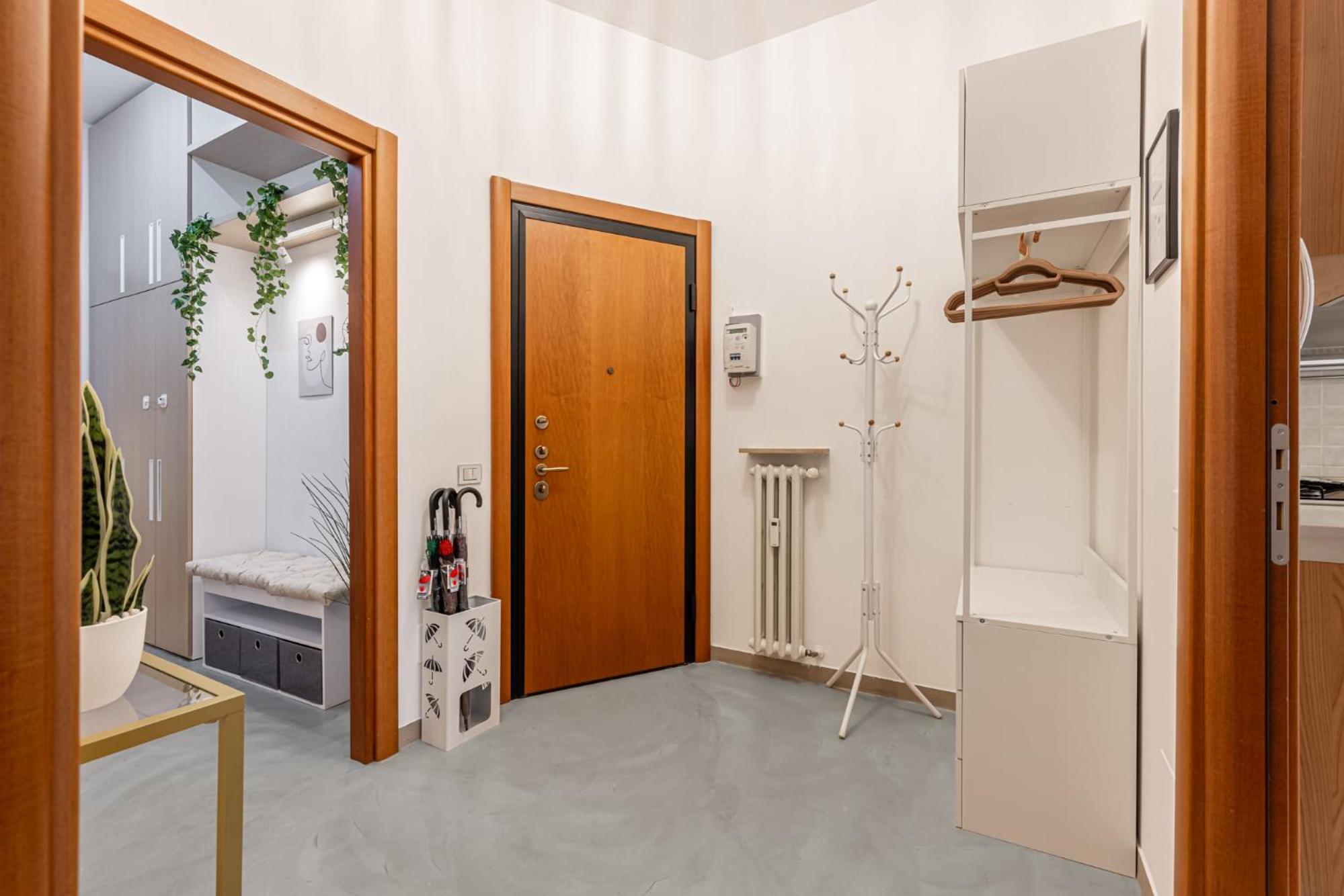 SanSiro75 large 3bdr with private garage near to Fiera and Stadium