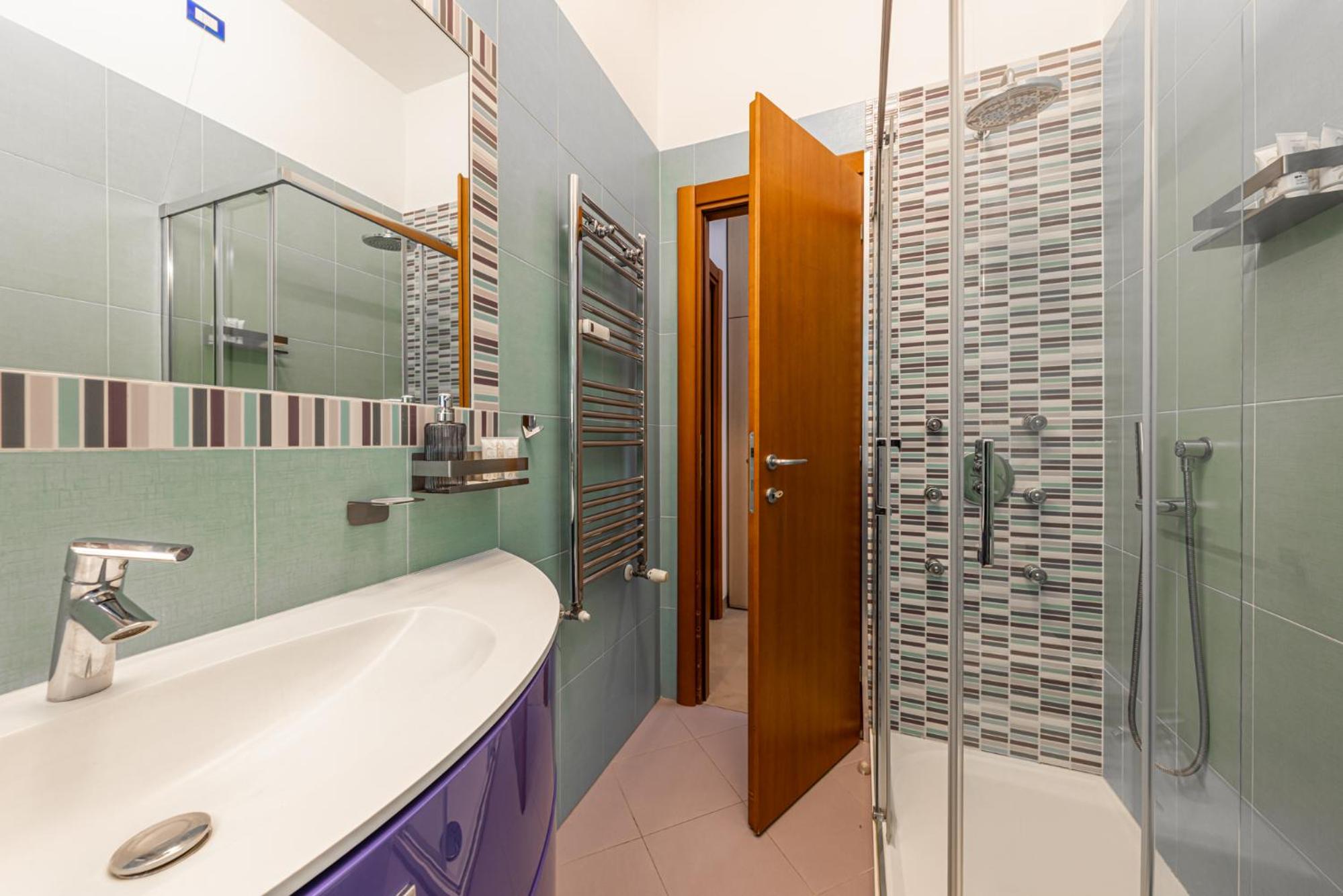 SanSiro75 large 3bdr with private garage near to Fiera and Stadium