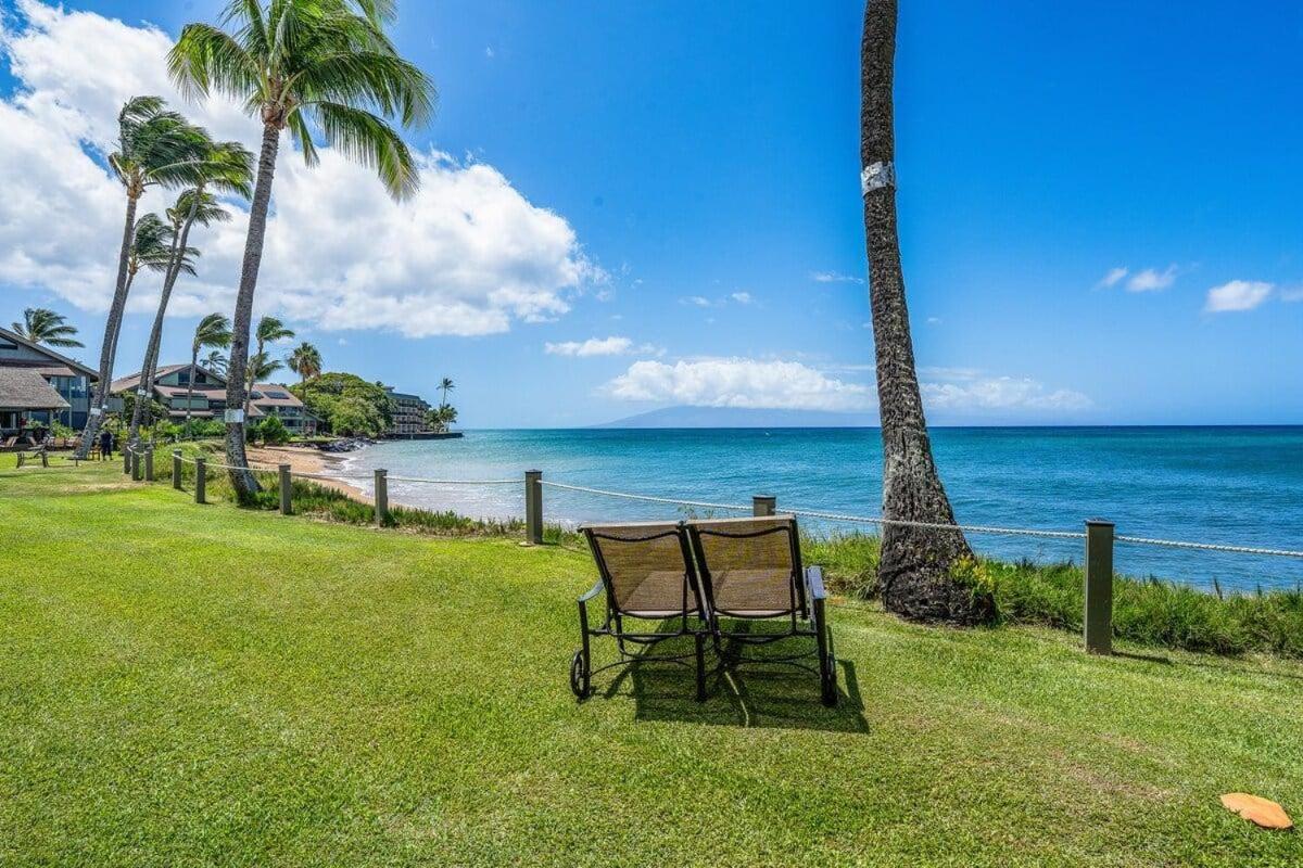 Kahana Village 36 · KHV 36 Oceanfront 3BD Kahana Condo, Beach &